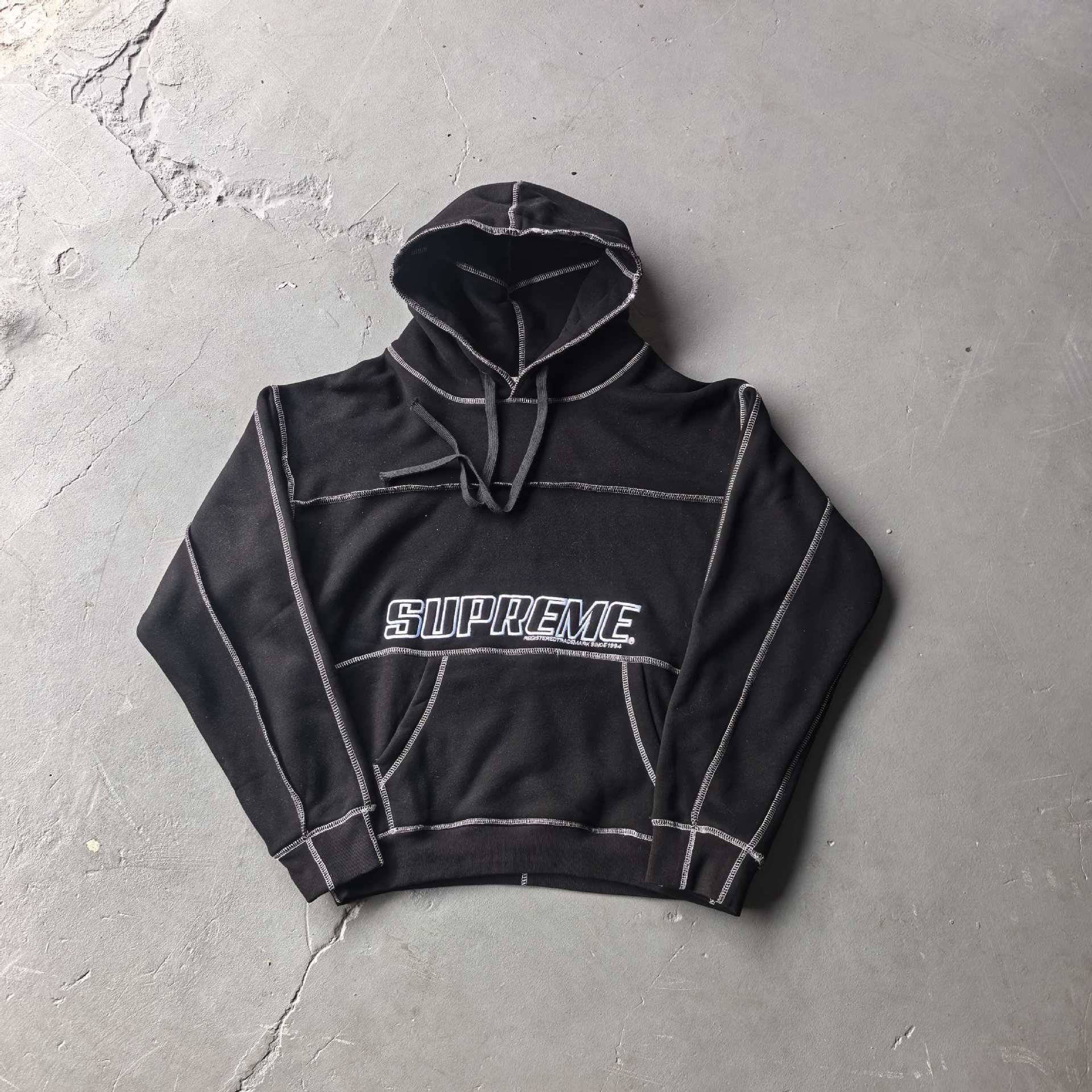 Supreme Hoodie — 57a4cc02 Angle 1