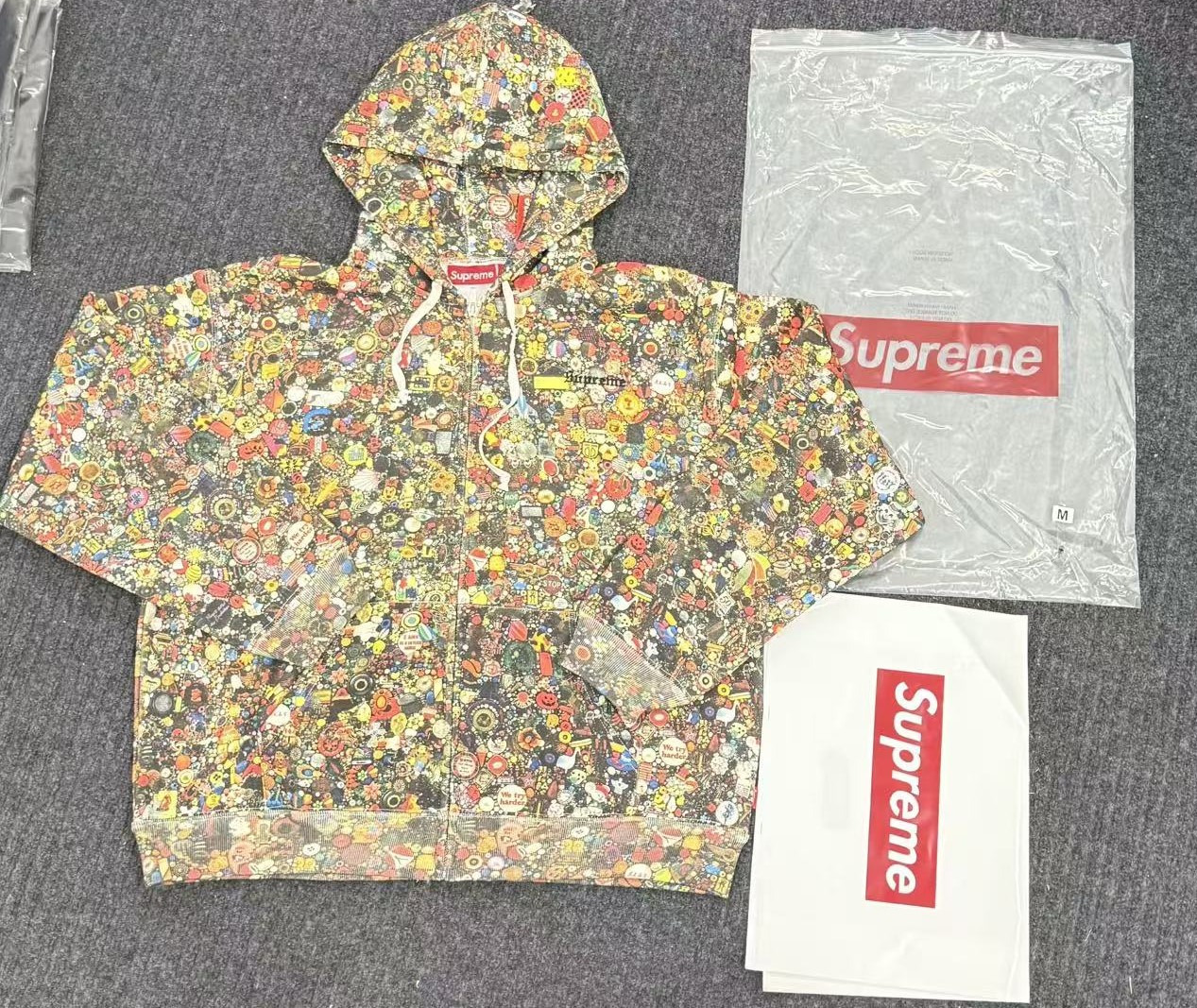 Supreme Hoodie — 5e31ccdc Angle 1
