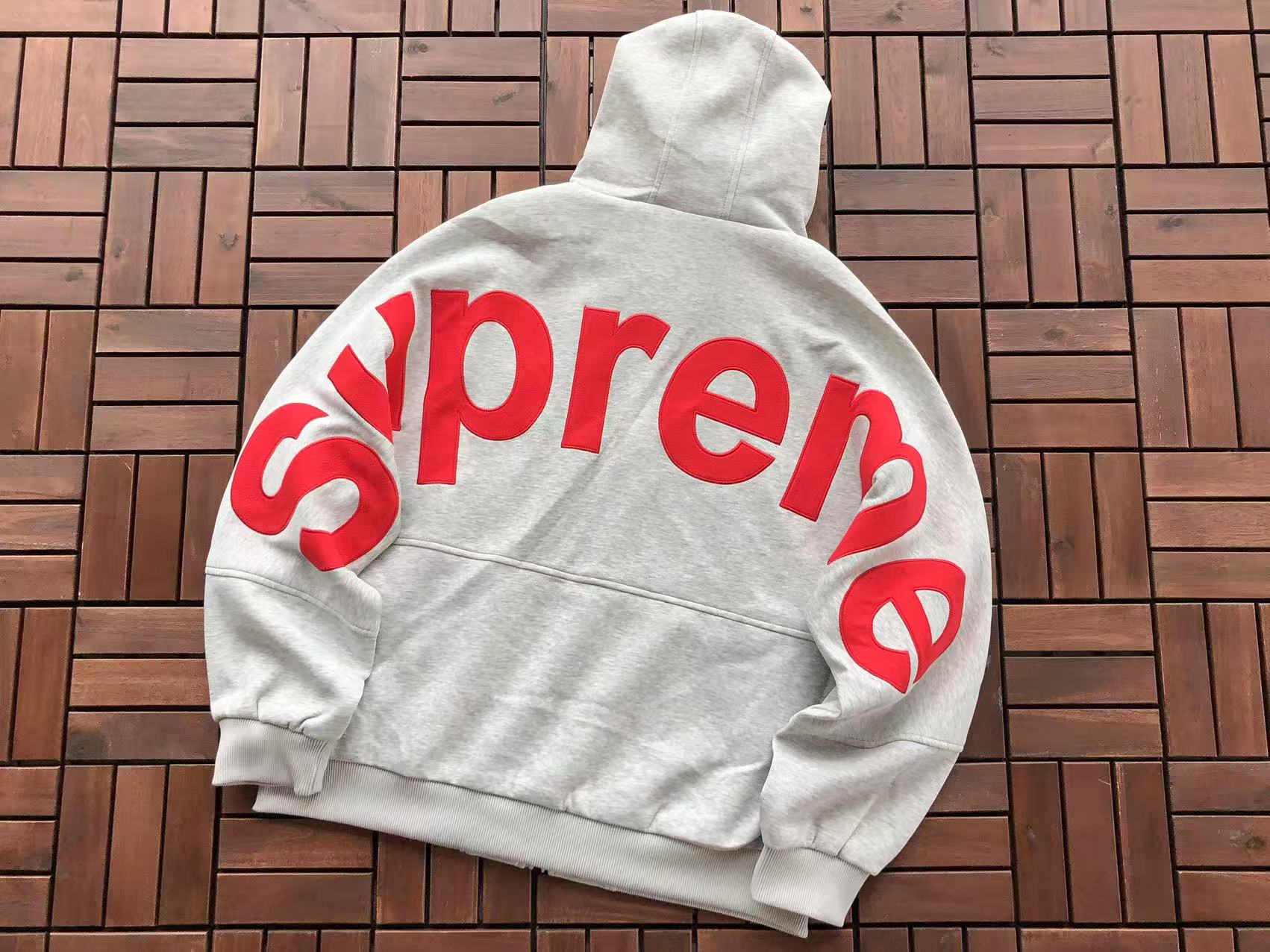 Supreme Hoodie — 87fbdfac Angle 1