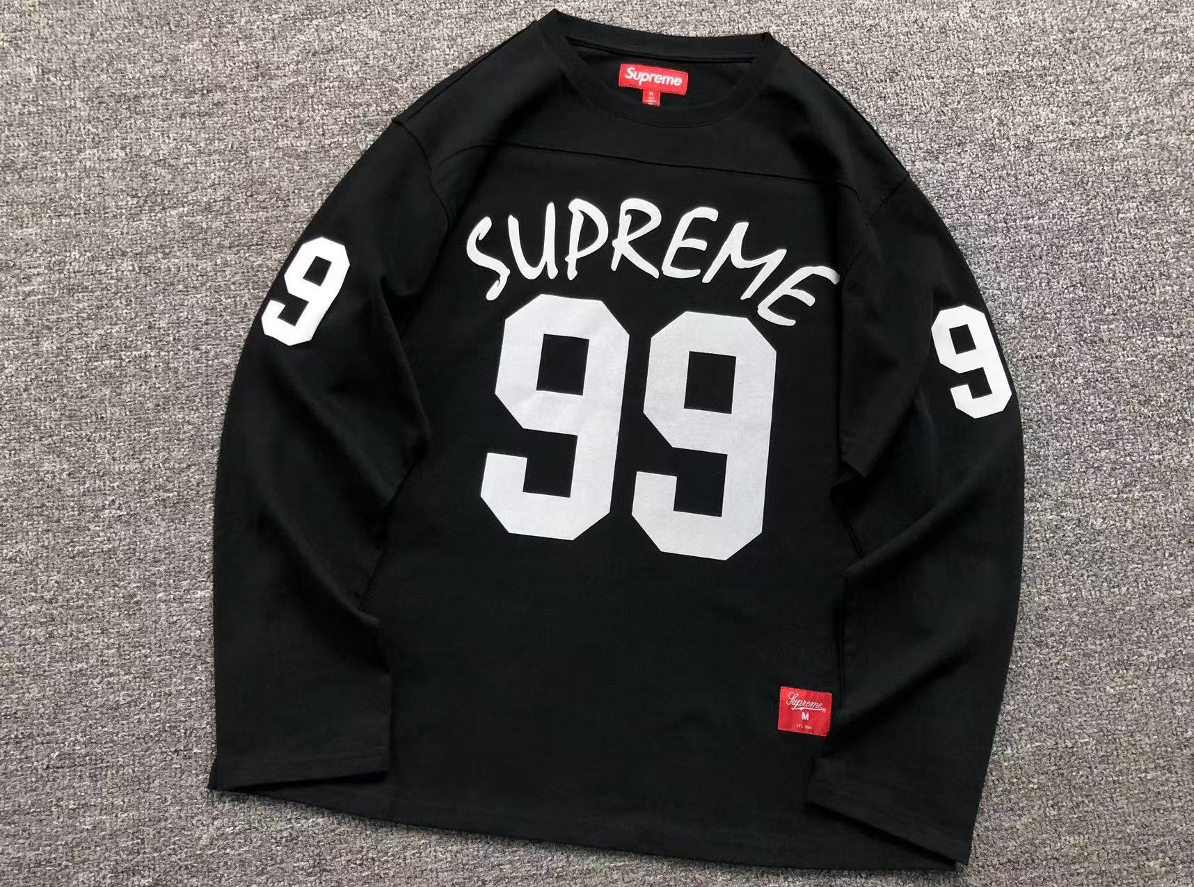 Supreme Hoodie — f5d6ecd4 Angle 1