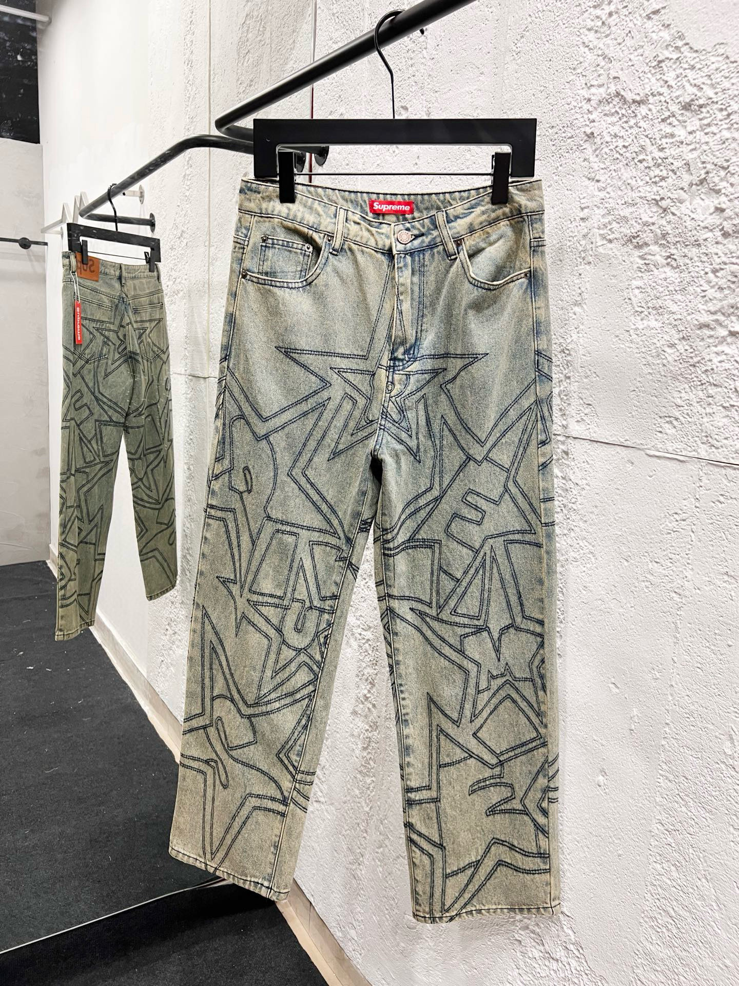 Supreme Pants — 514dffa2 Angle 1
