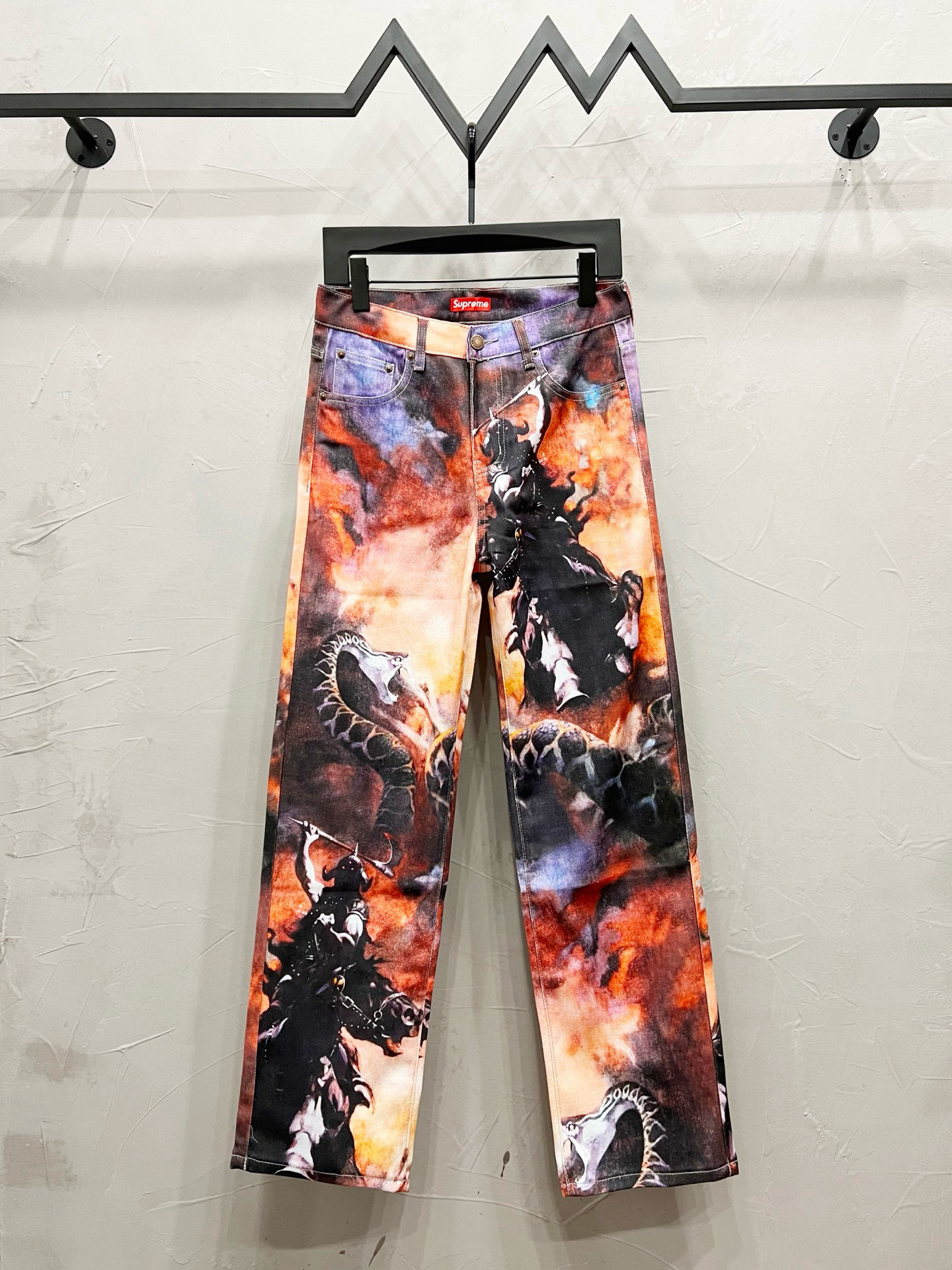 Supreme Pants — b5f82106 Angle 1