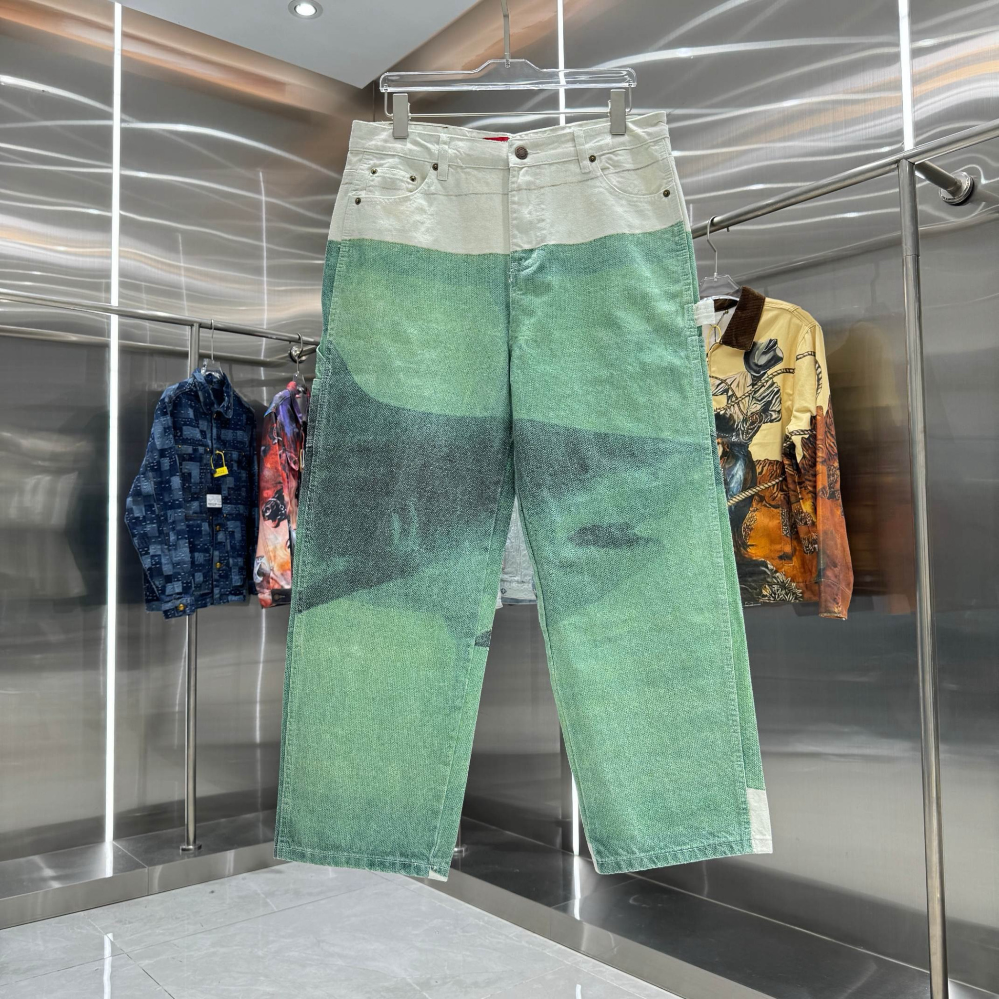 Supreme Pants — e41ad664 Angle 1