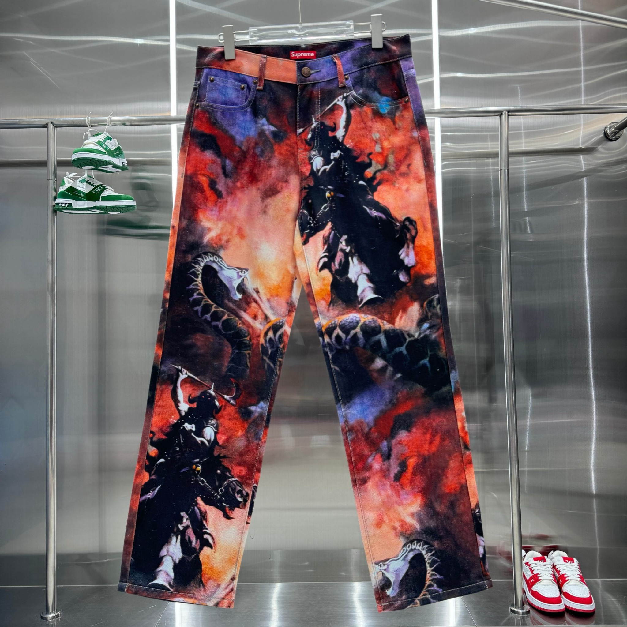 Supreme Pants — e650c6b2 Angle 1