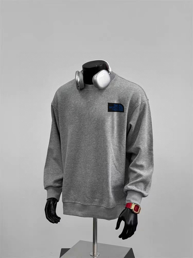 The North Face Hoodie — 01161218 Angle 1