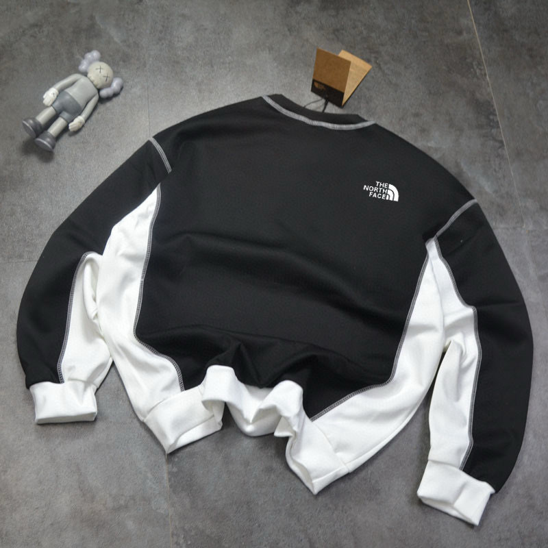 The North Face Hoodie — 09ef2df7 Angle 1