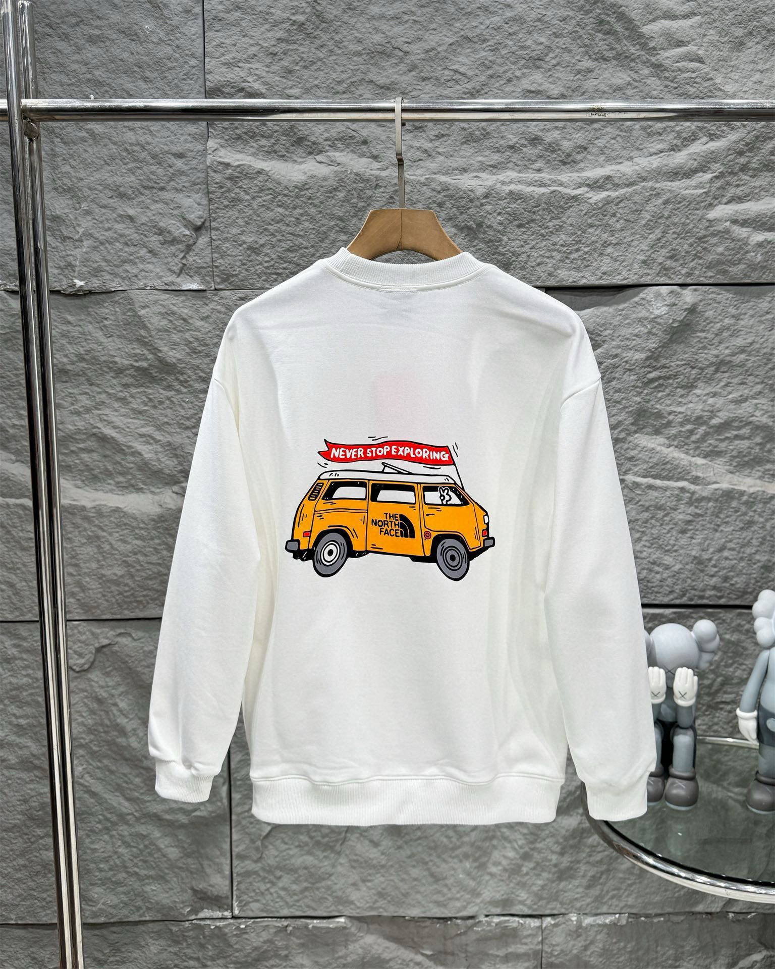 The North Face Hoodie — 88cc1e9f Angle 1