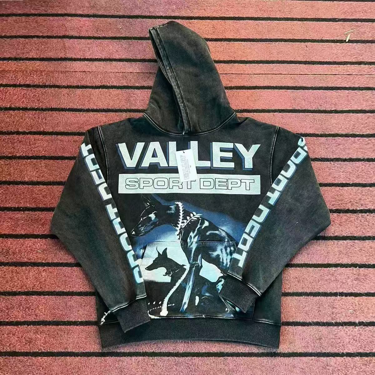 Valley T-Shirt — 60245e79 Angle 1