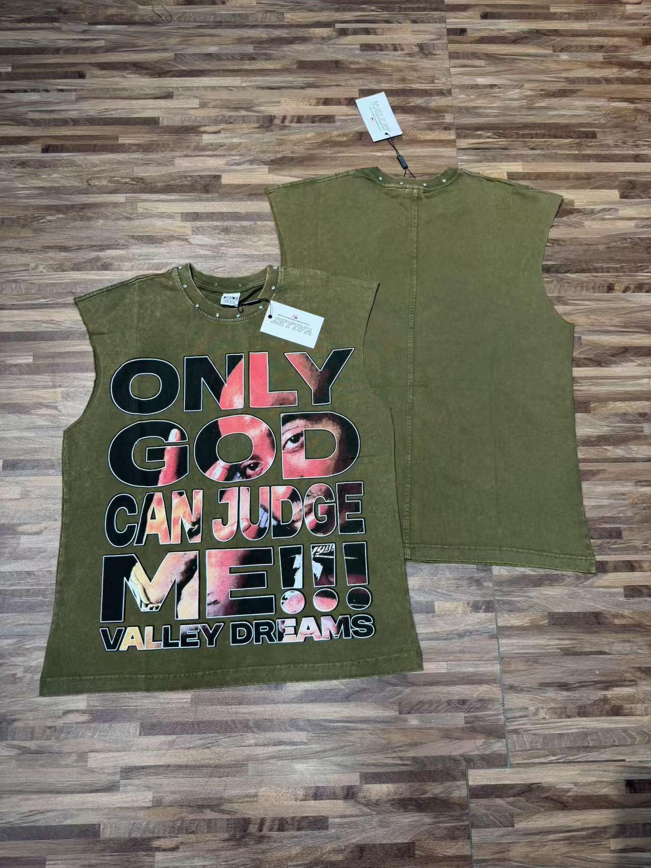 Valley T-Shirt — 8728f21f Angle 1