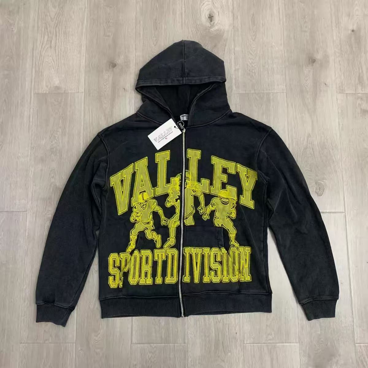 Valley T-Shirt — 92b6ffb5 Angle 1