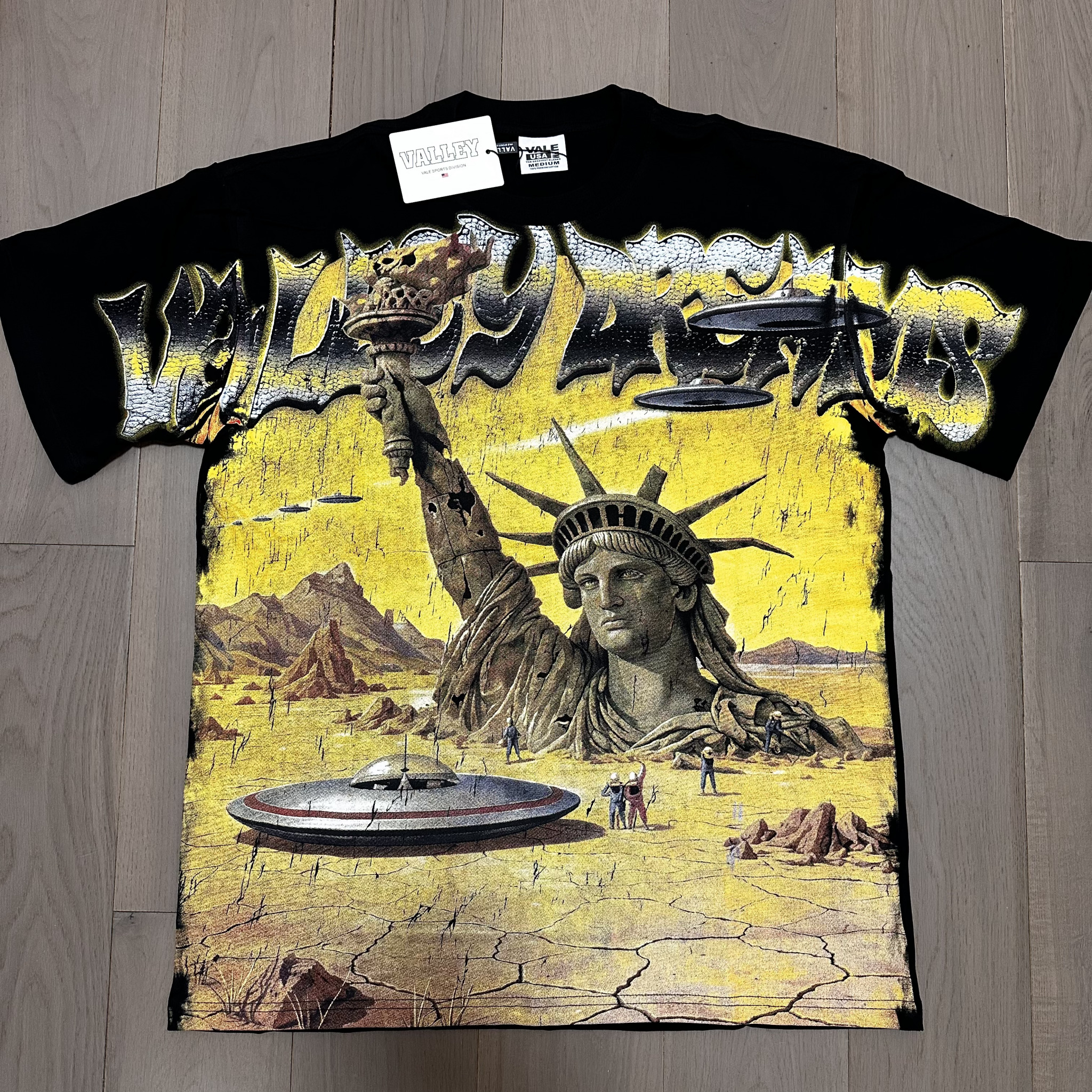 Valley T-Shirt — b2207f29 Angle 1