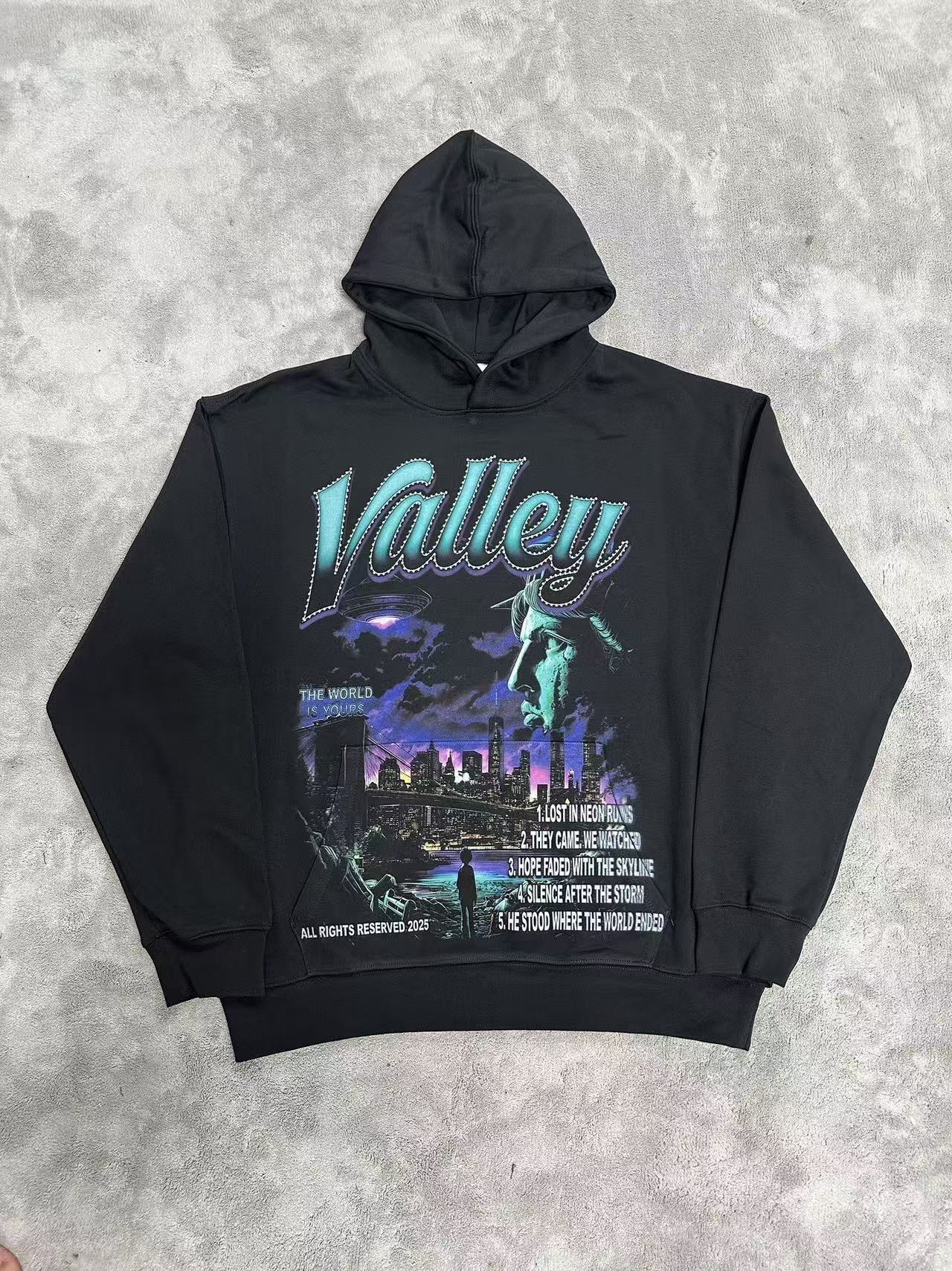 Valley T-Shirt — d36ab788 Angle 1