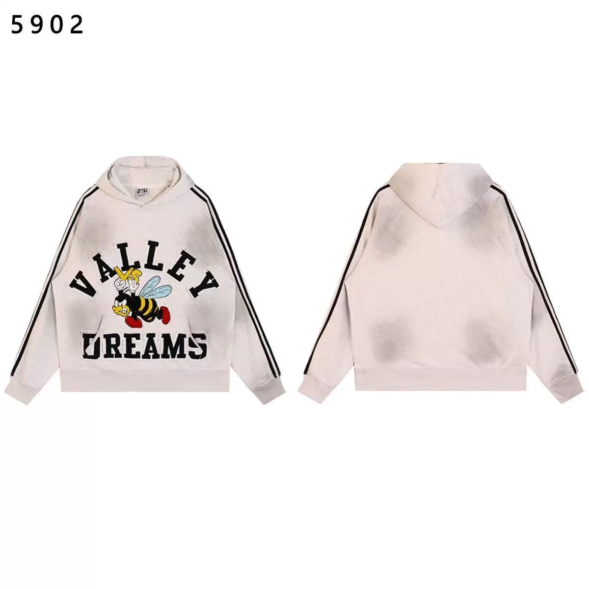 Valley T-Shirt — e1a30dbc Angle 1