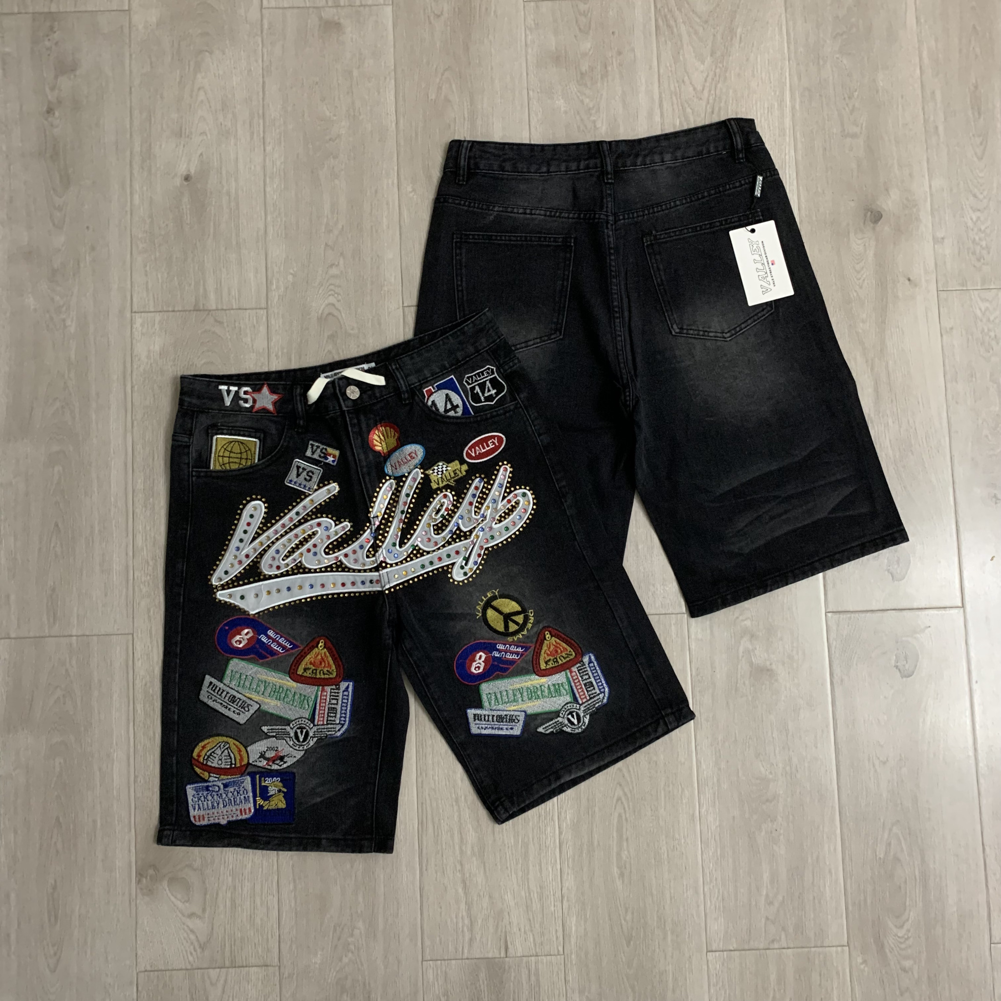 Valley Pants — f3827d9c Angle 1