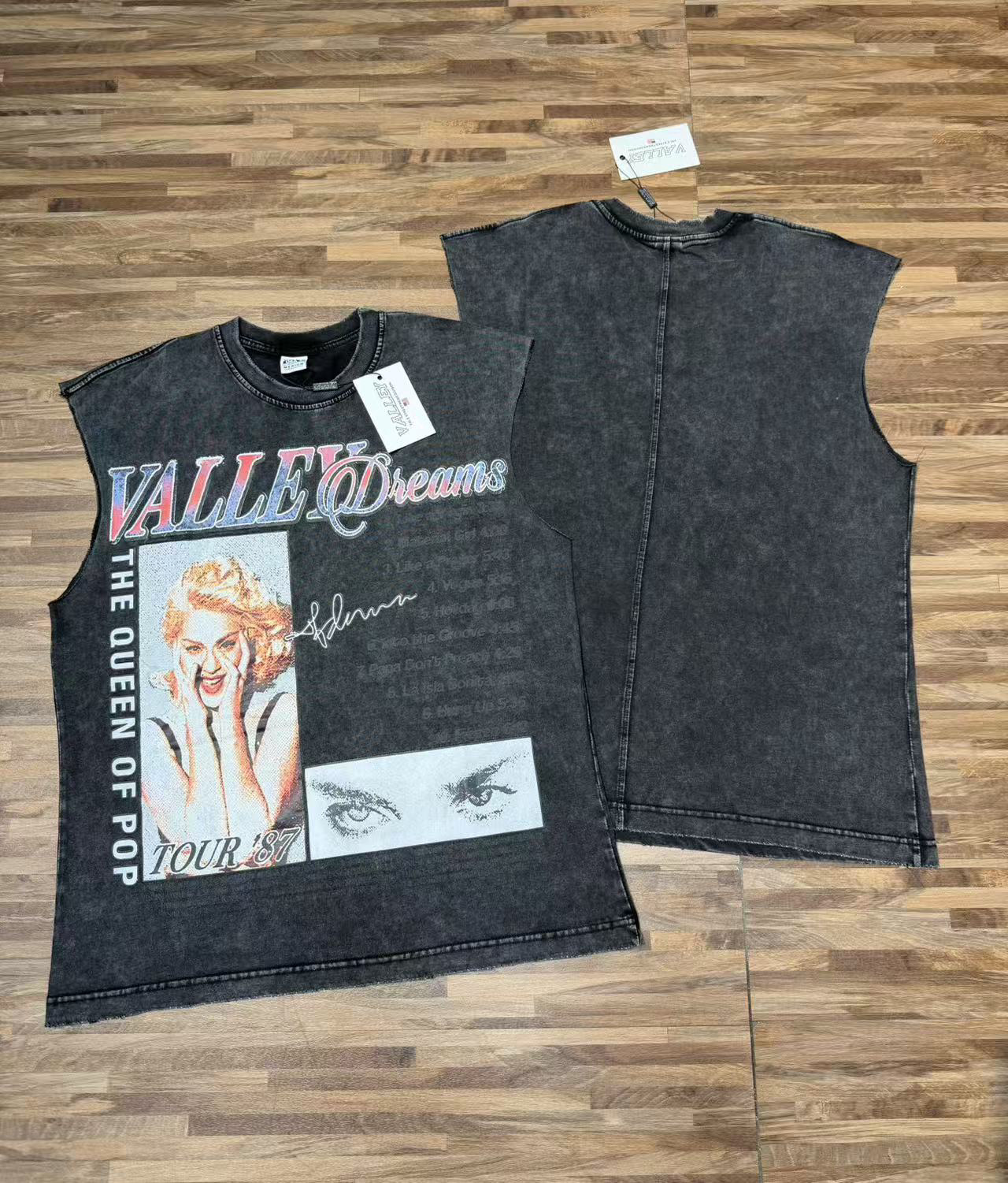 Valley T-Shirt — f87854c2 Angle 1