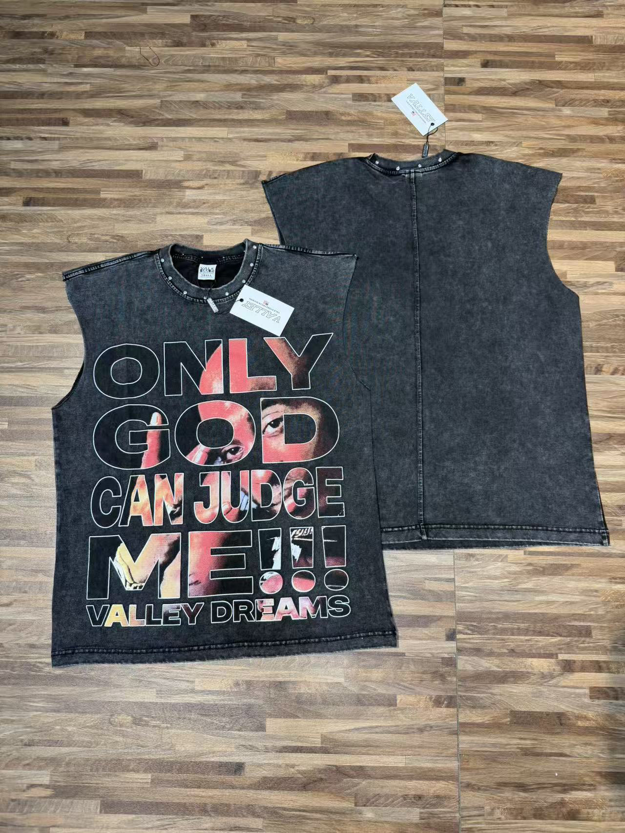 Valley T-Shirt — fcce19ab Angle 1