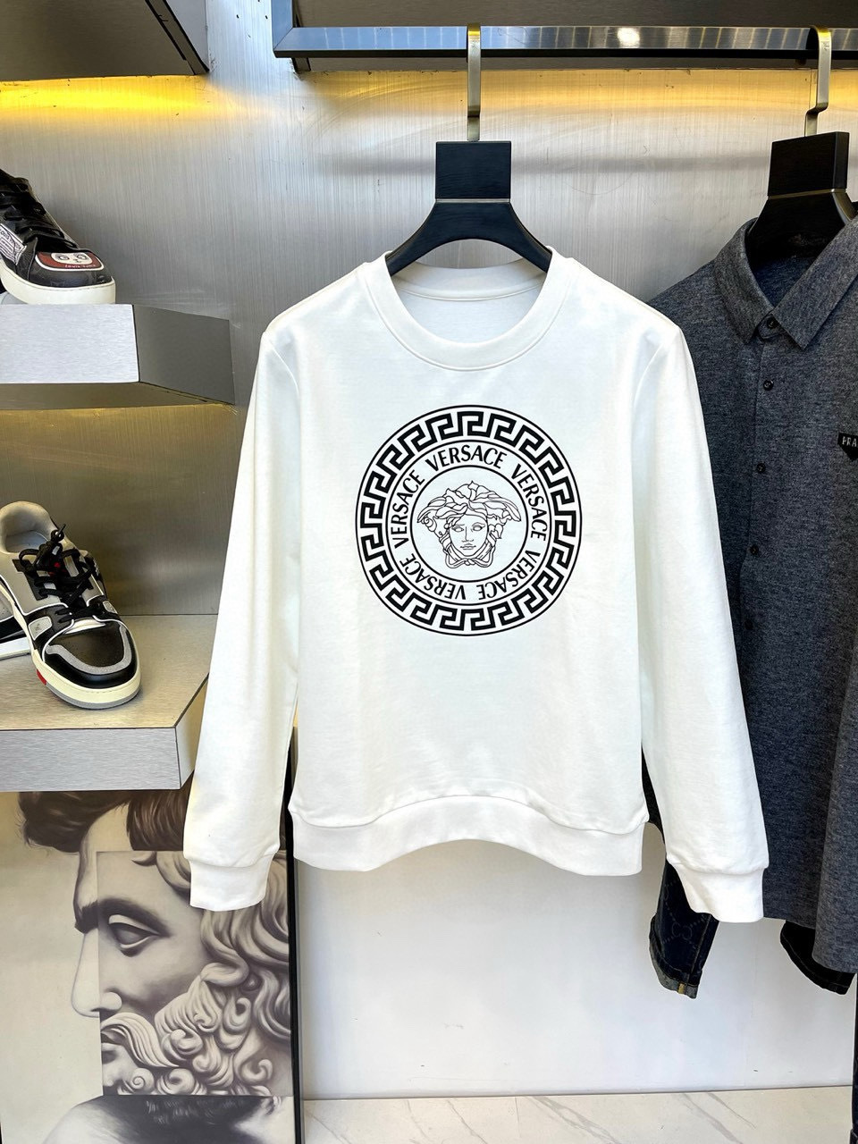 Versace Hoodie — e6242d34 Angle 1
