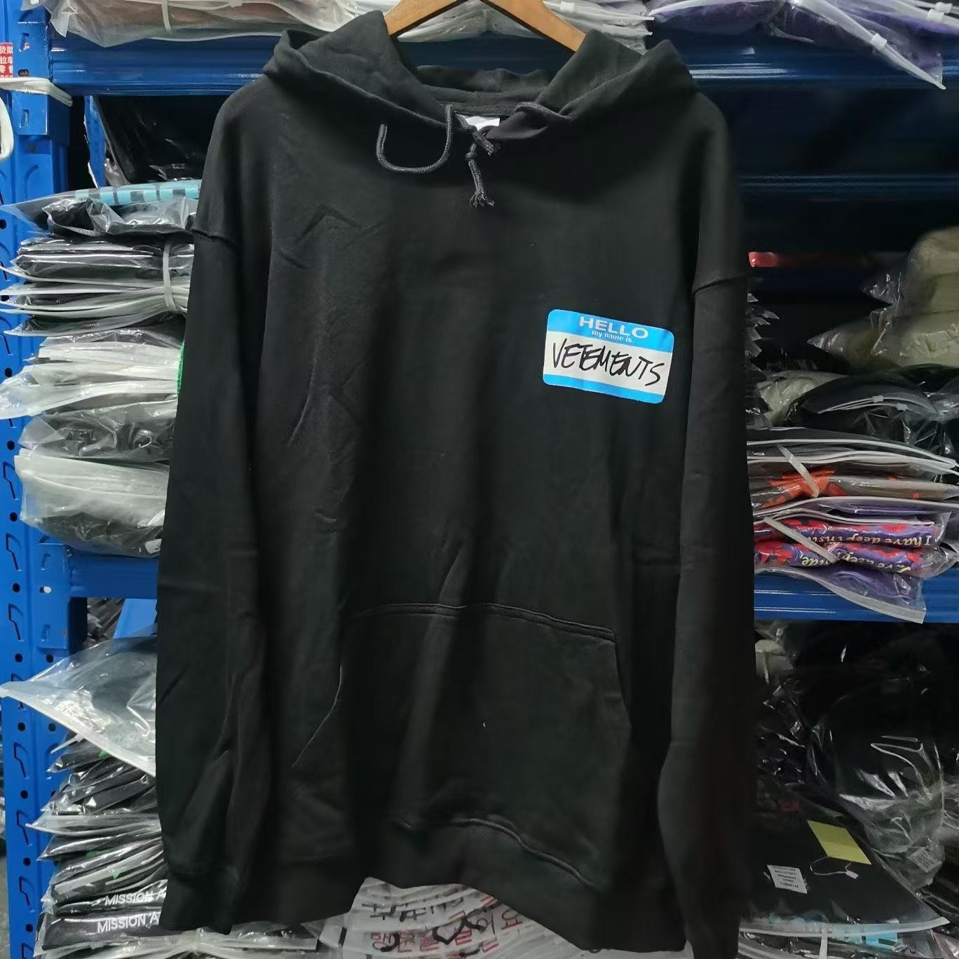 Vetements Hoodie — 01ade253 Angle 1