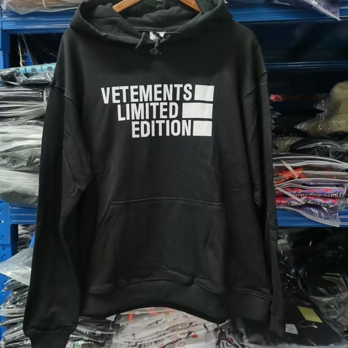 Vetements Hoodie — 15ea6202 Angle 1