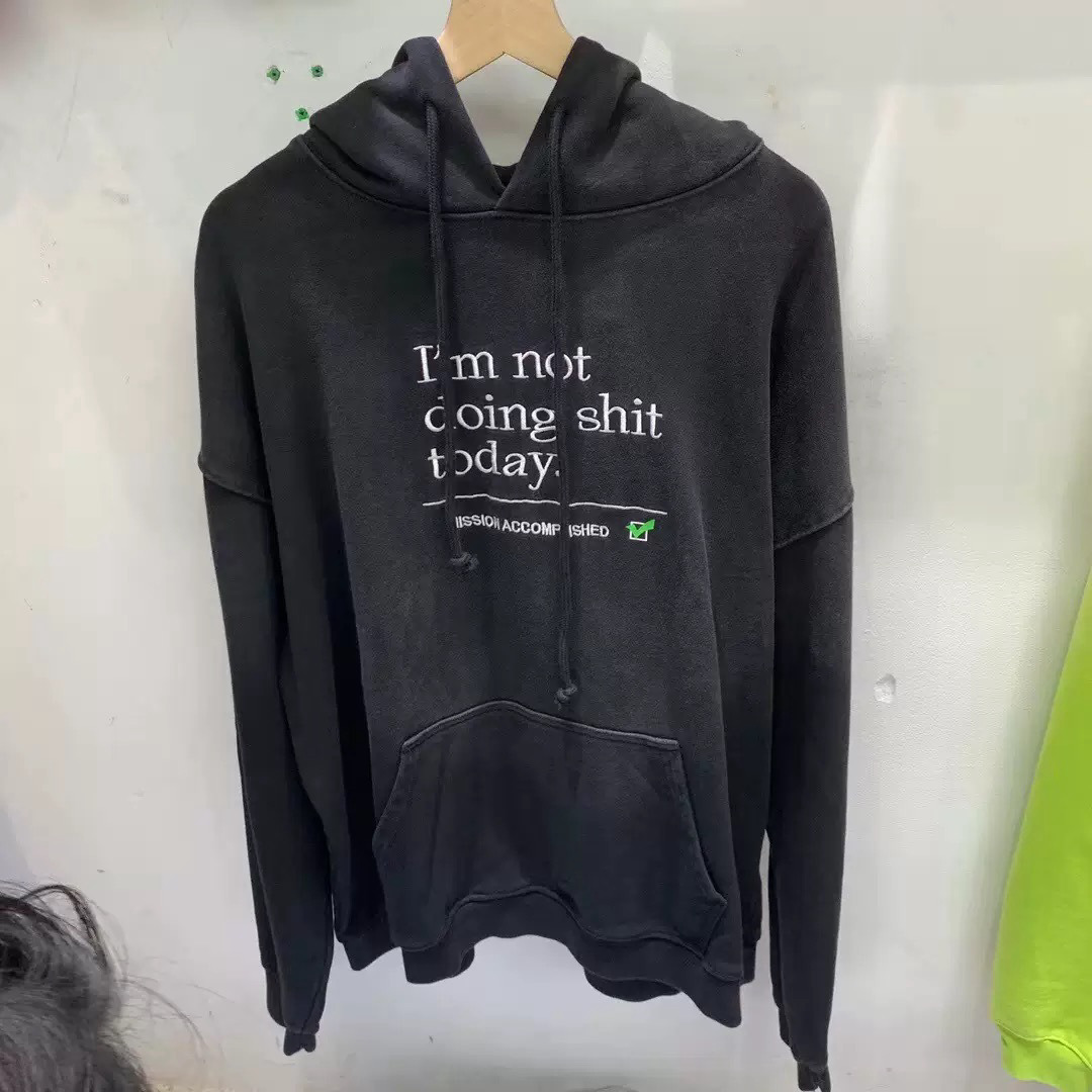 Vetements Hoodie — 236f91b9 Angle 1