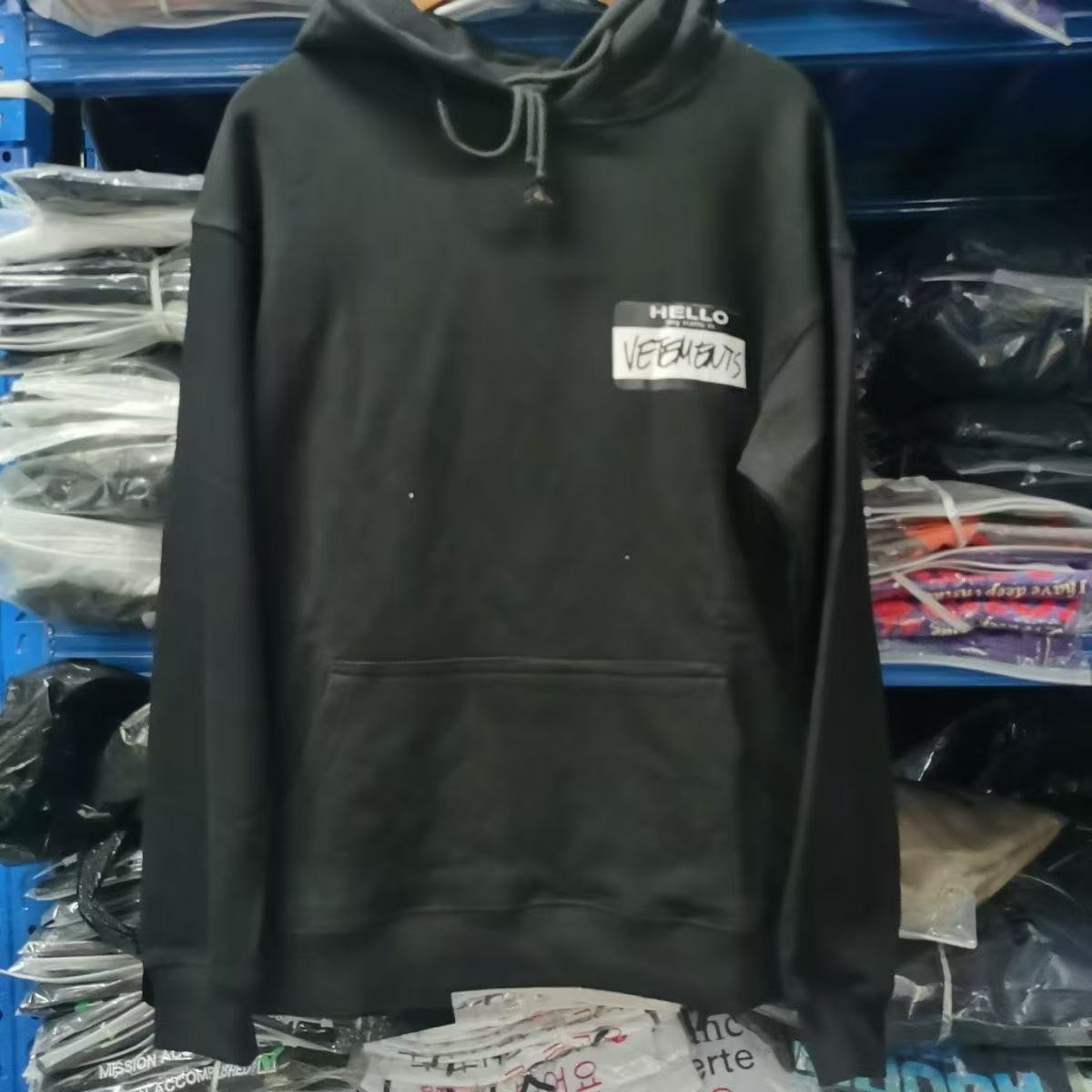Vetements Hoodie — 559cdc06 Angle 1