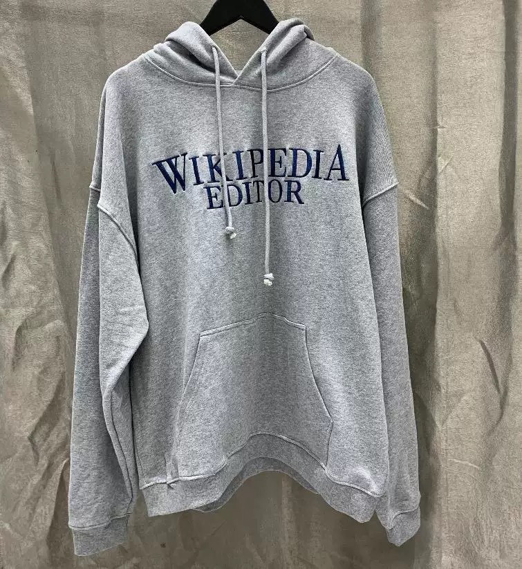 Vetements Hoodie — 58bd1bb5 Angle 1