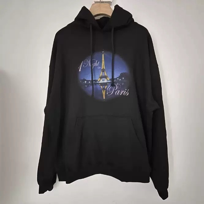 Vetements Hoodie — be96c55b Angle 1