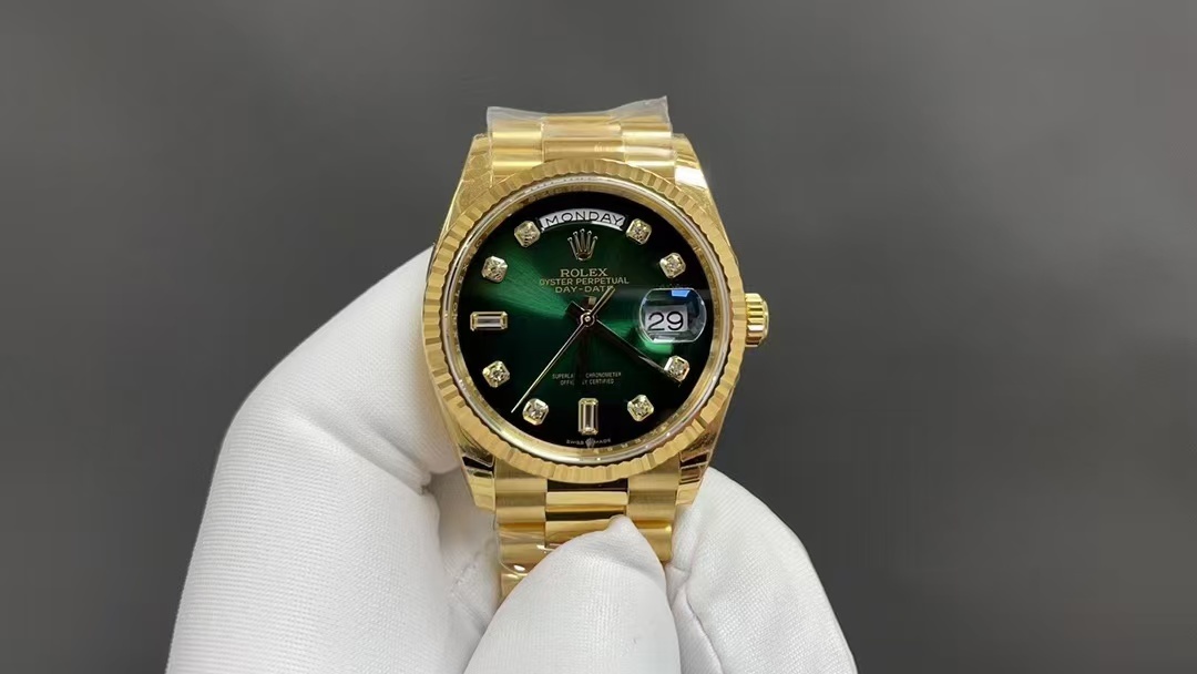 Watch — 091ab876 Angle 1