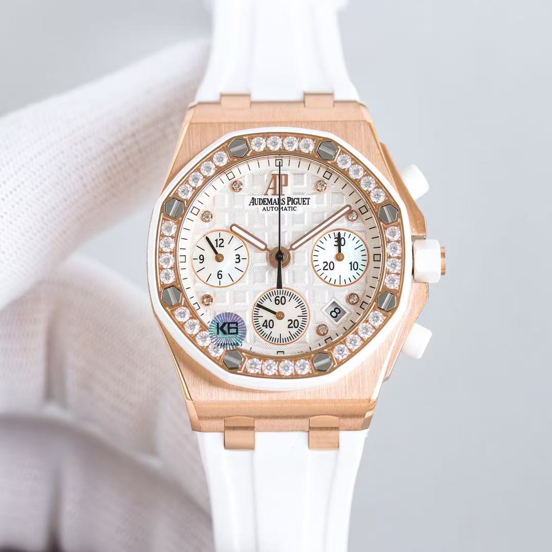 Watch — 3eb9b75b Angle 1
