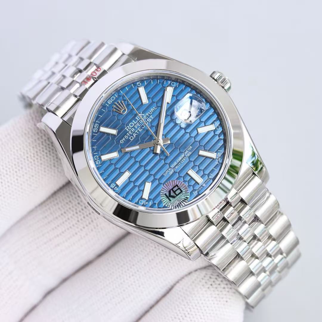 Watch — 4149492f Angle 1