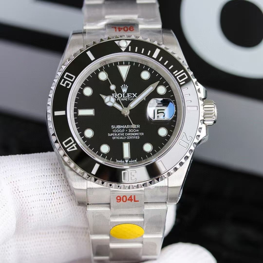 Watch — 749b02f5 Angle 1