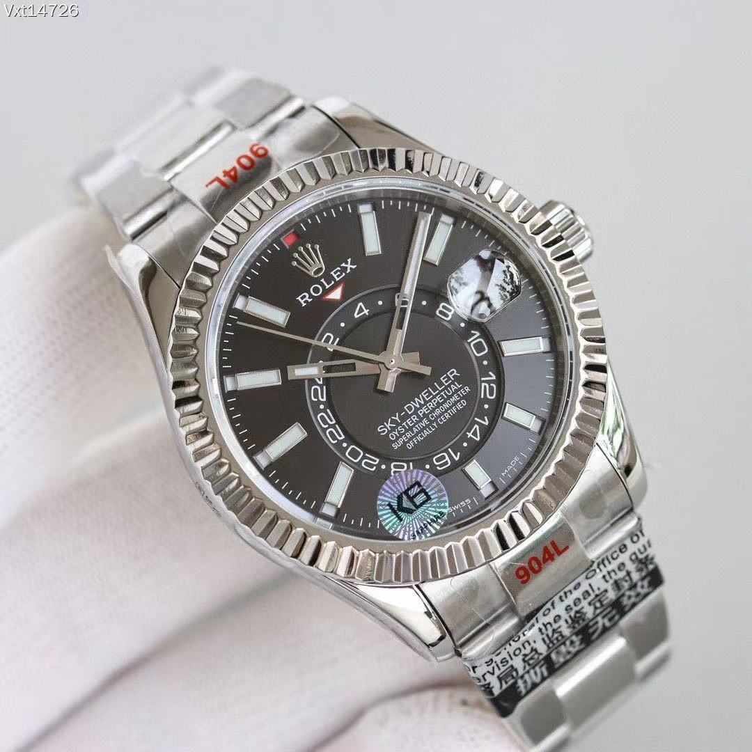 Watch — 9574881f Angle 1