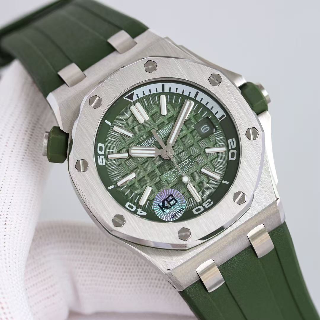 Watch — f357f865 Angle 1