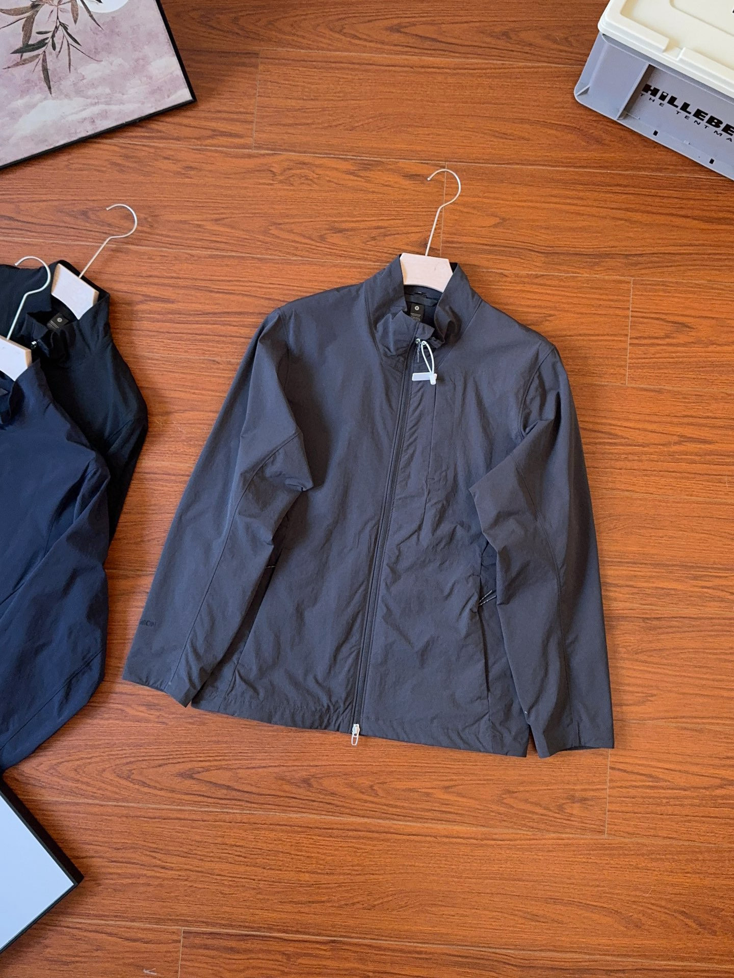 lululemon Hoodie — 04c2e56e Angle 1