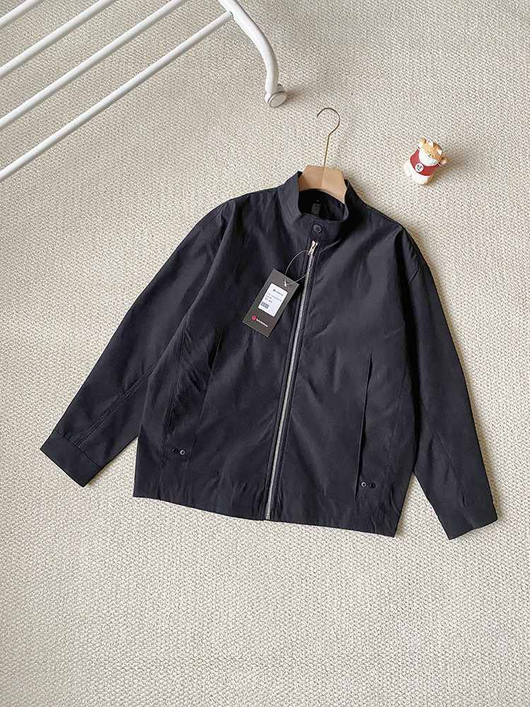 lululemon Hoodie — 058127c4 Angle 1