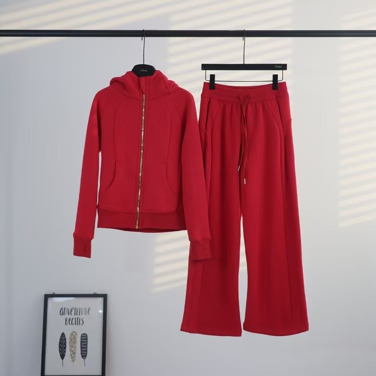 lululemon Hoodie — 0f3b9139 Angle 1