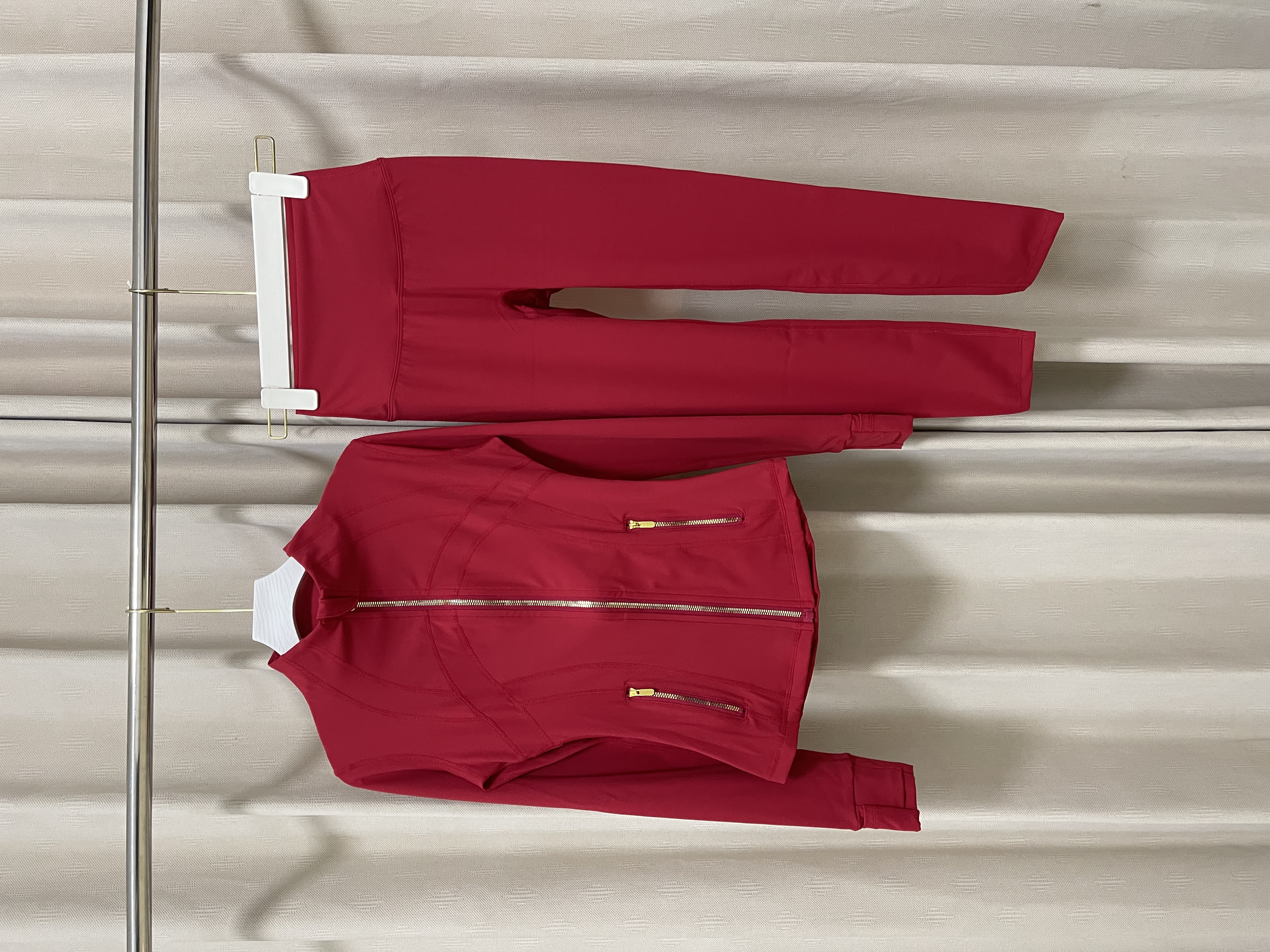 lululemon Hoodie — 16c0980d Angle 1