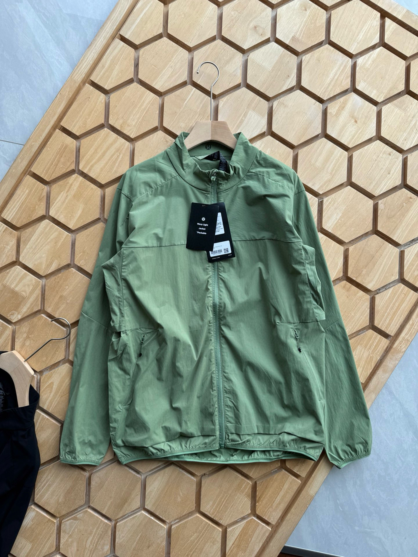 lululemon Hoodie — 1de8b5bb Angle 1