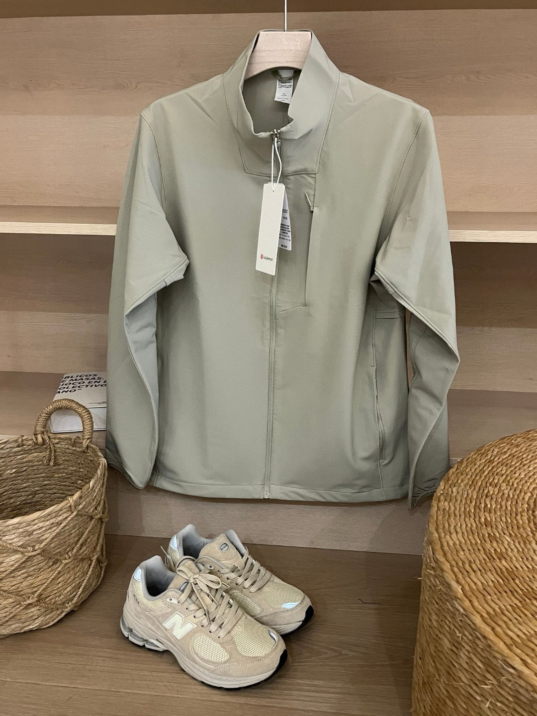 lululemon Hoodie — 1f86cf81 Angle 1