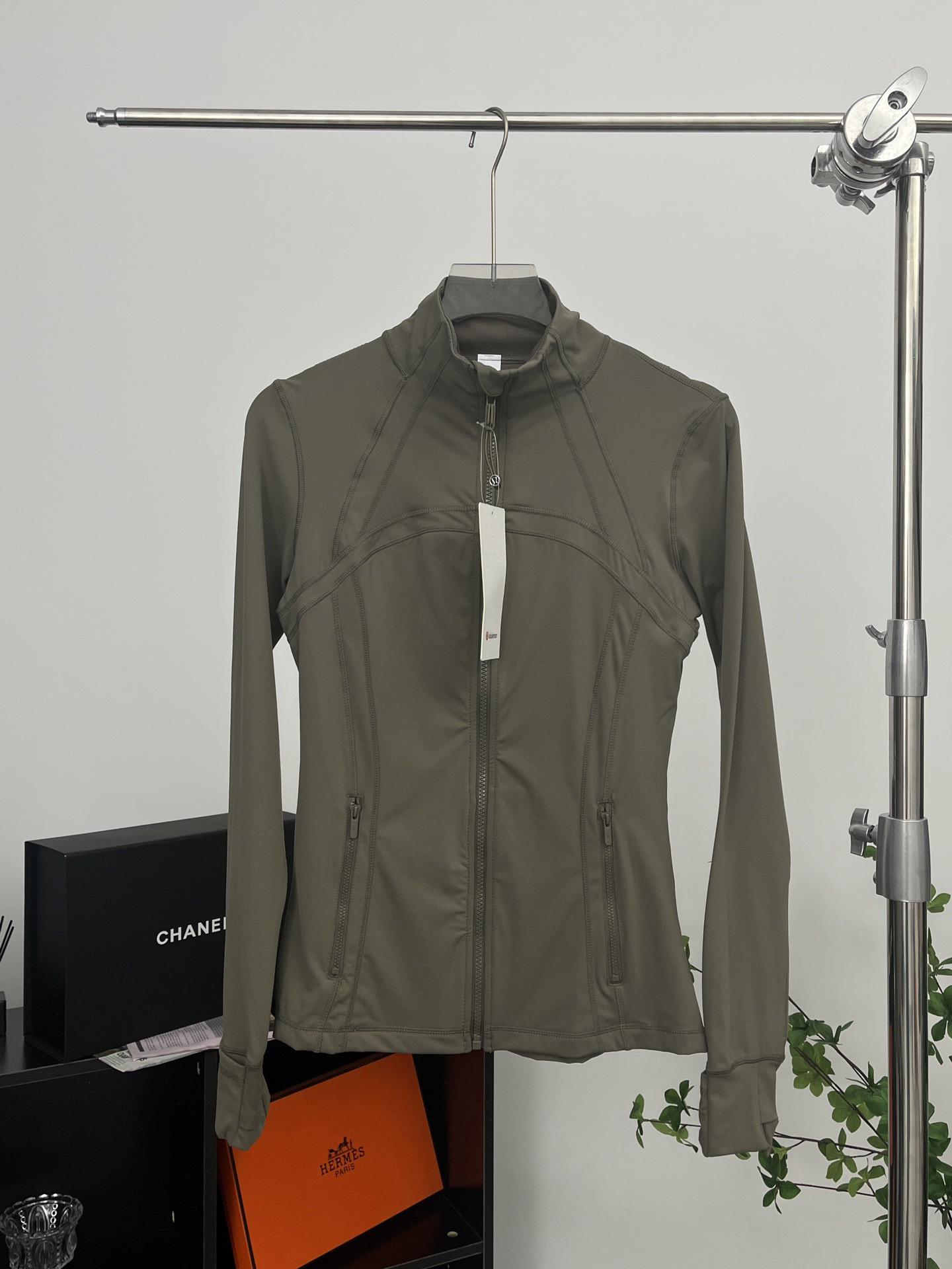 lululemon Hoodie — 2c582bfa Angle 1