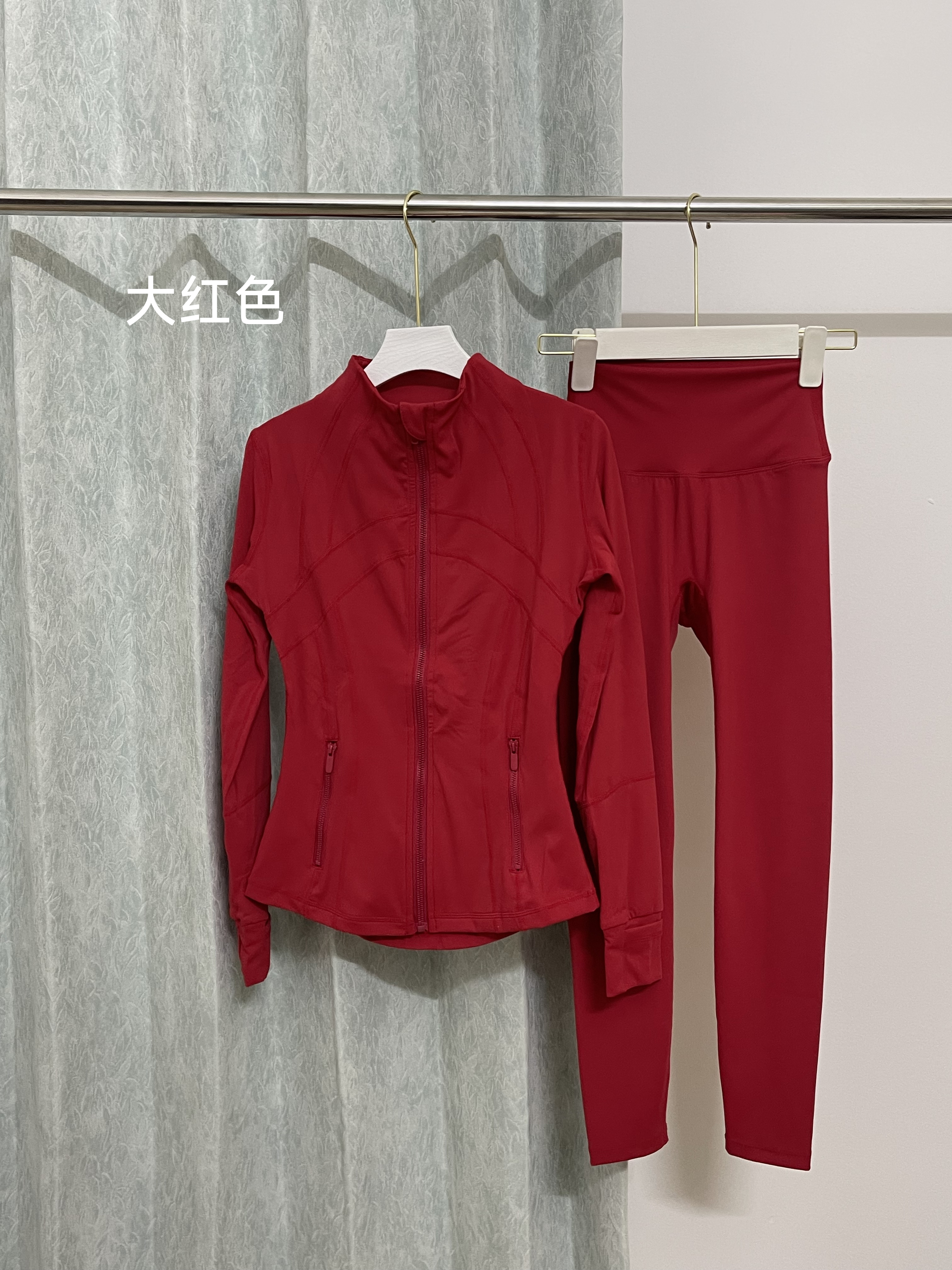 lululemon Hoodie — 2d639cfa Angle 1