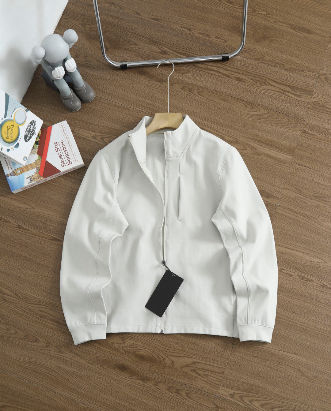 lululemon Hoodie — 3c04c977 Angle 1