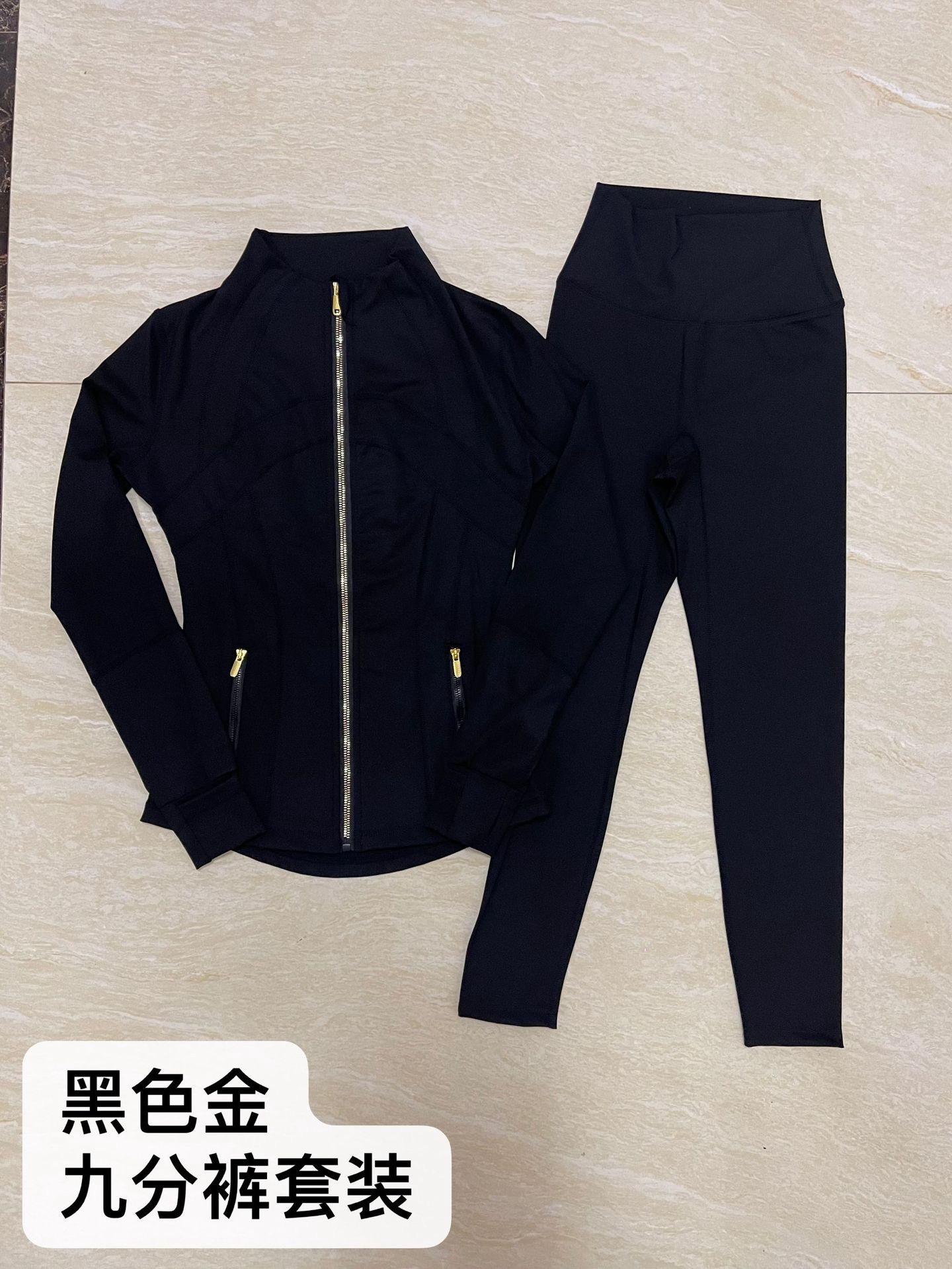 lululemon Hoodie — 629eaeb7 Angle 1