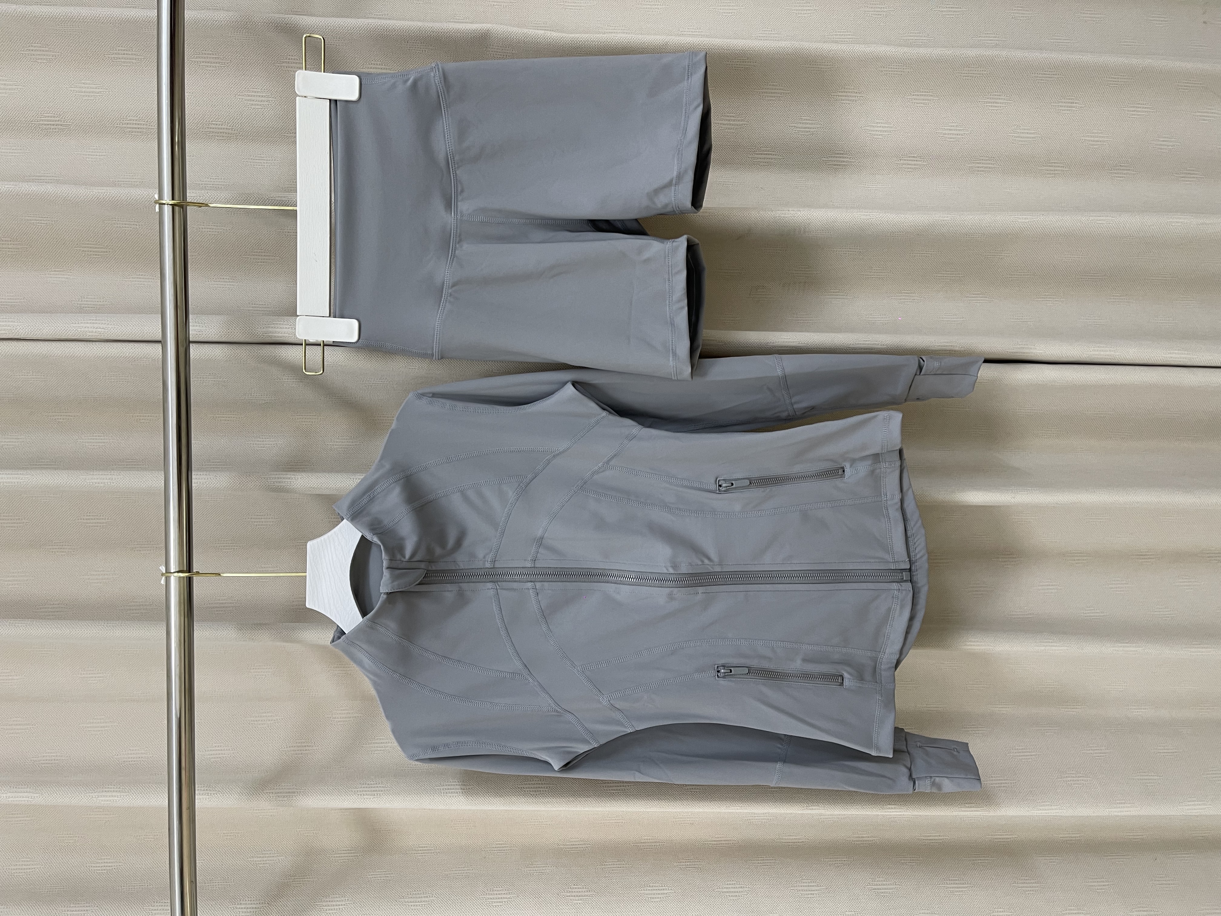 lululemon Hoodie — 6a33b573 Angle 1
