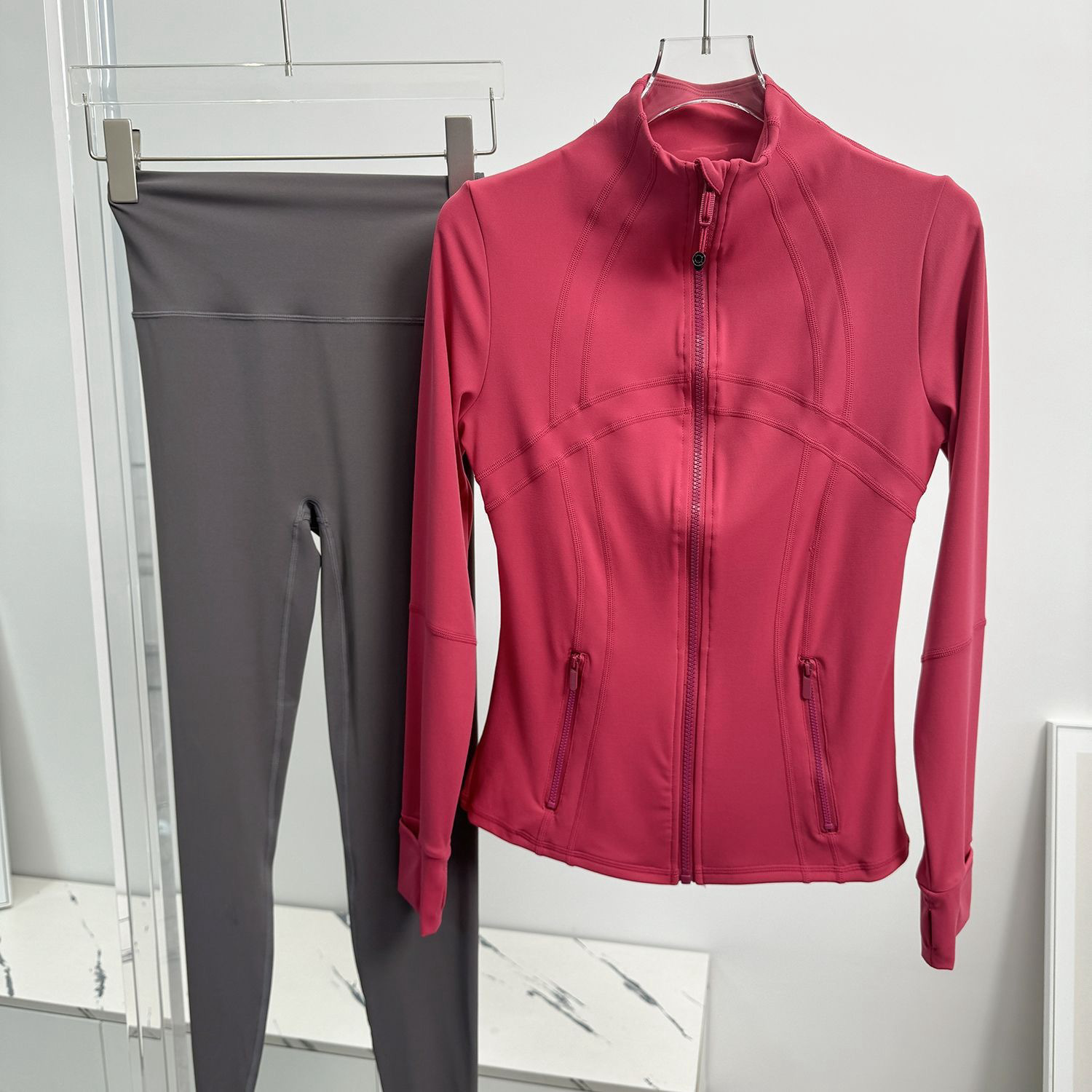 lululemon Hoodie — 71aa9b65 Angle 1
