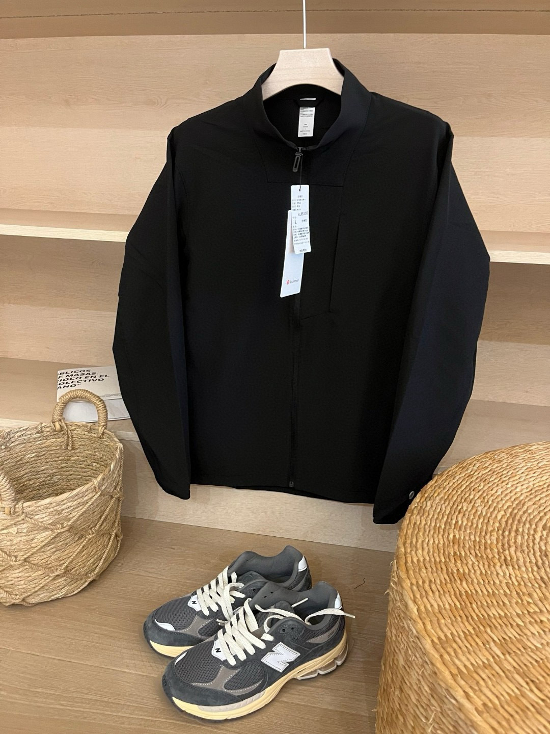 lululemon Hoodie — 7c8d3034 Angle 1