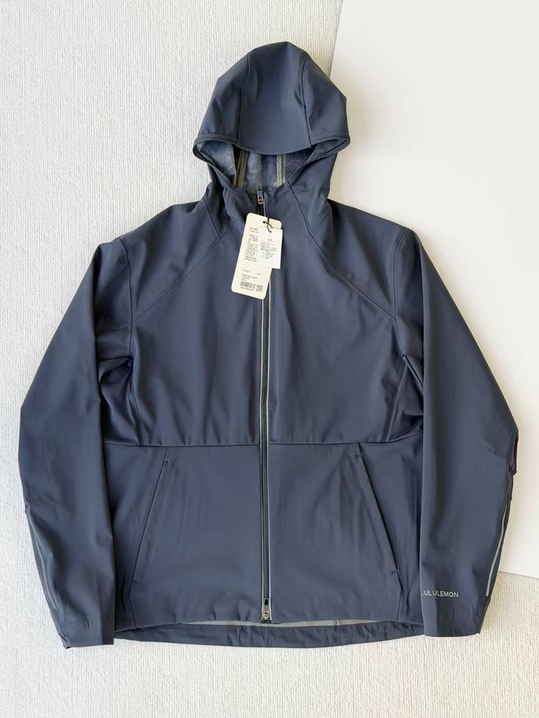lululemon Hoodie — 85a86ad2 Angle 1