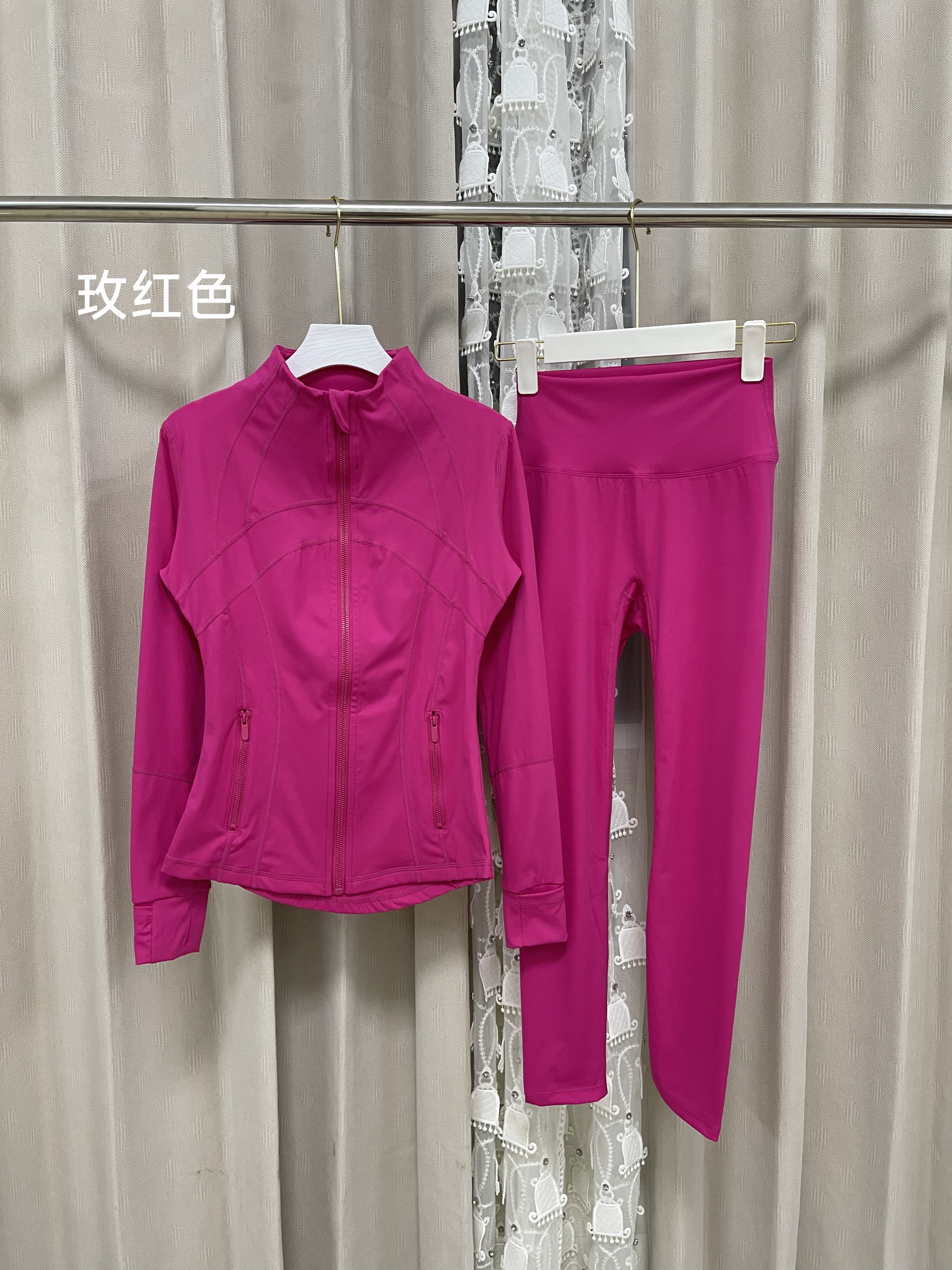 lululemon Hoodie — 8600f962 Angle 1