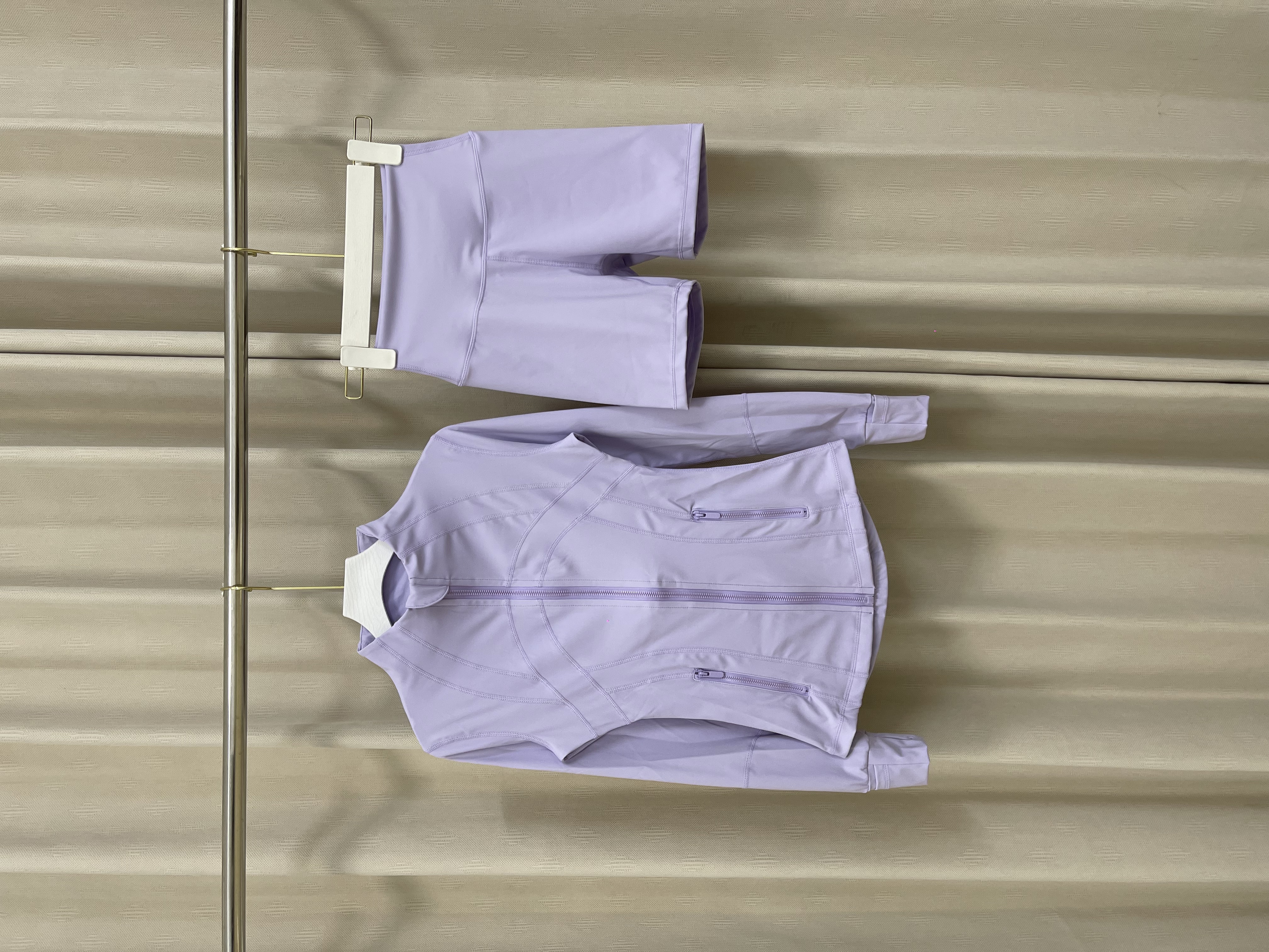 lululemon Hoodie — b1dfb0a9 Angle 1