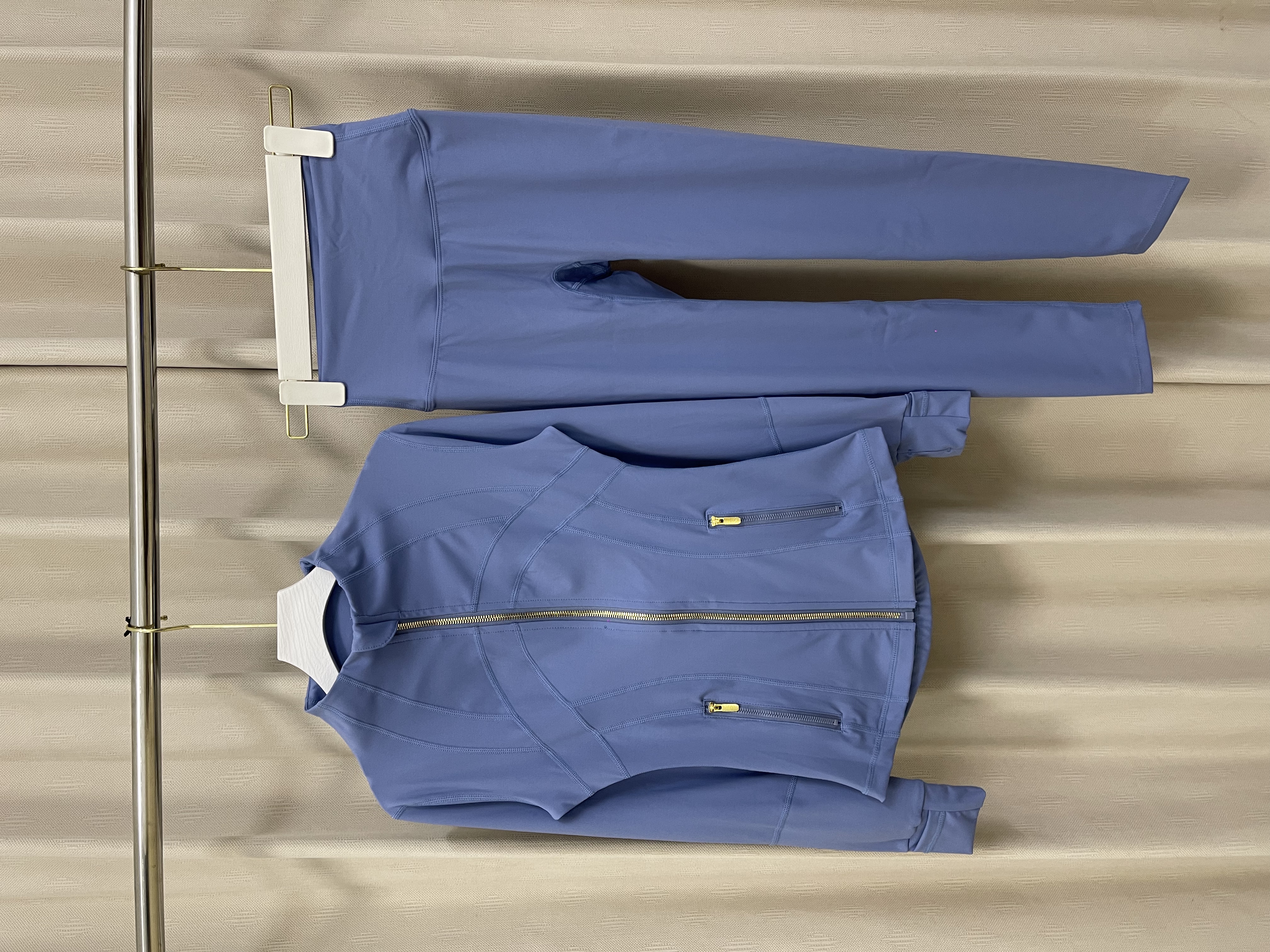 lululemon Hoodie — b6de8022 Angle 1